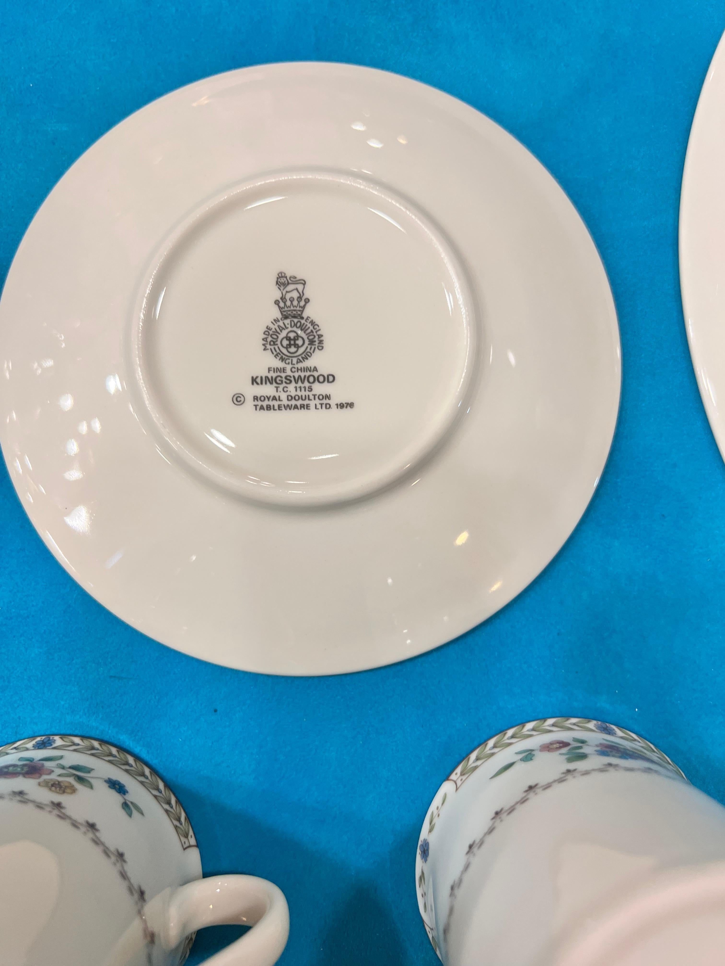 Piezas de selección especiales para  Recambio Kingswood de Royal Doulton Siglo XXI y contemporáneo en venta