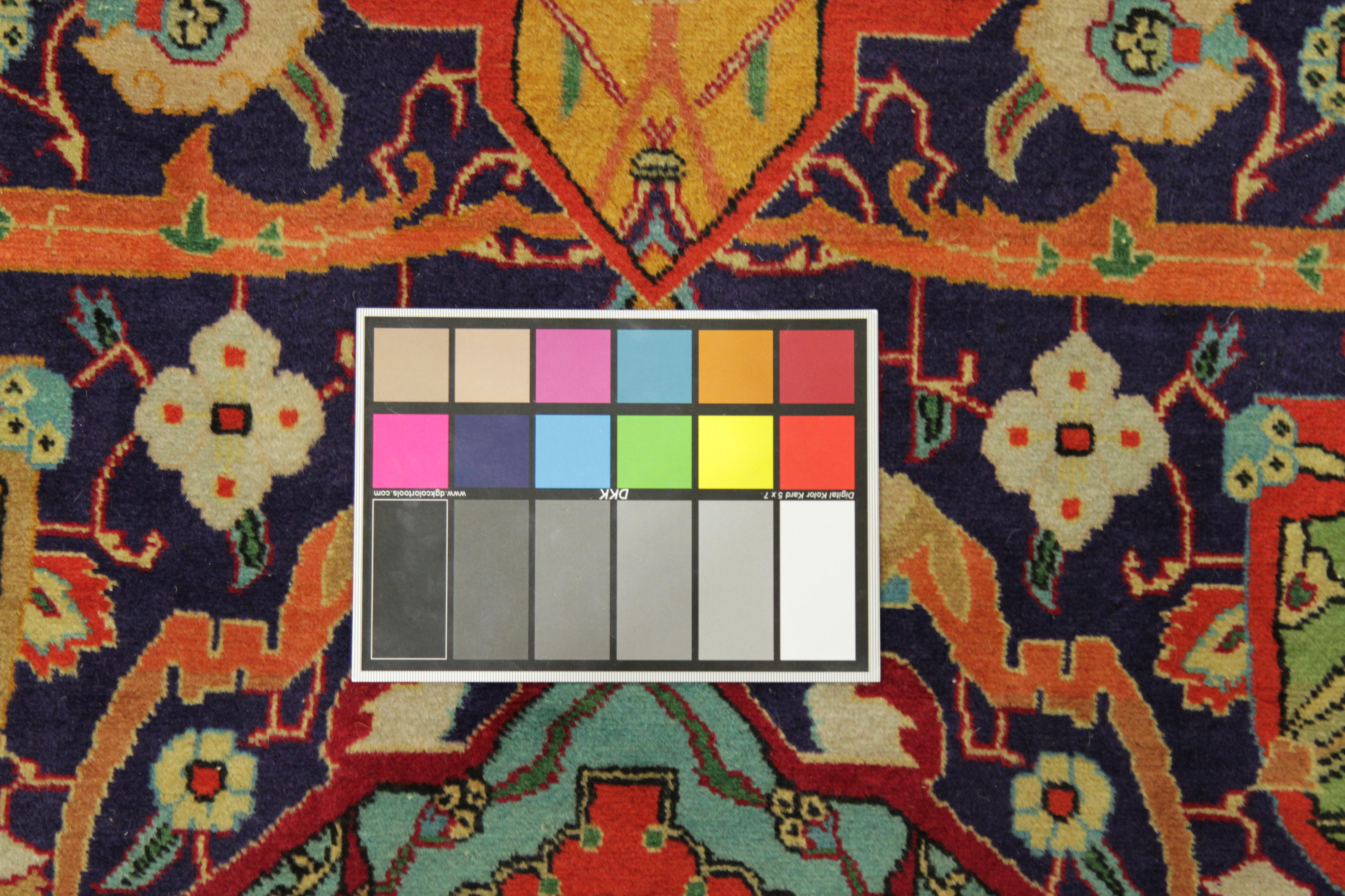 Tapis persan ancien à deux tiges spécialement orné du motif de Tabriz, vers les années 1950 Excellent état - En vente à Dallas, TX