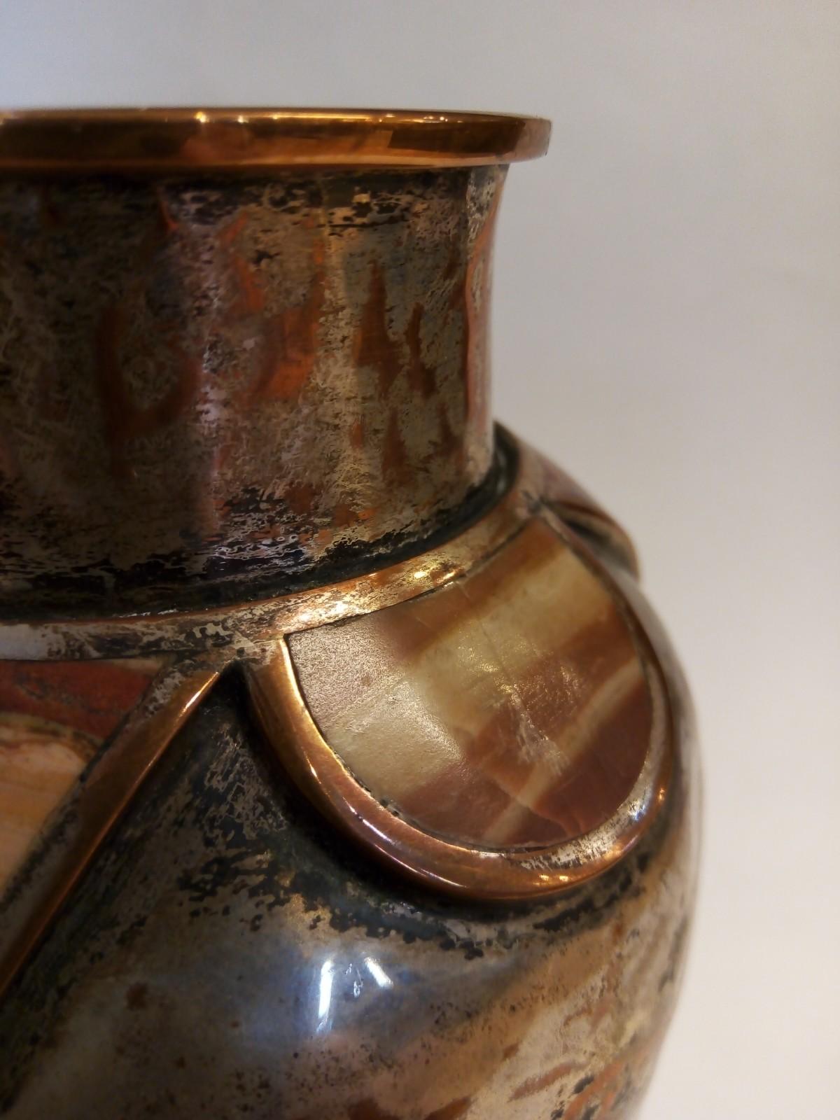 Special Vase in Plated Hammered Copper and Onyx Inlays by Emilia Castillo Taxco In Good Condition In Mexico, DF
