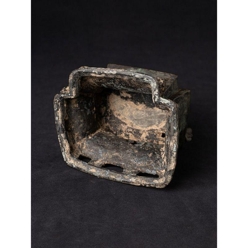 Spécial - très ancienne statue de Bouddha Arakan en bronze de Birmanie en vente 15