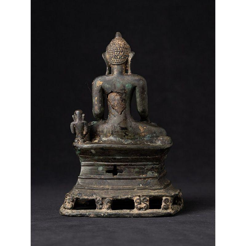 XVIIIe siècle et antérieur Spécial - très ancienne statue de Bouddha Arakan en bronze de Birmanie en vente