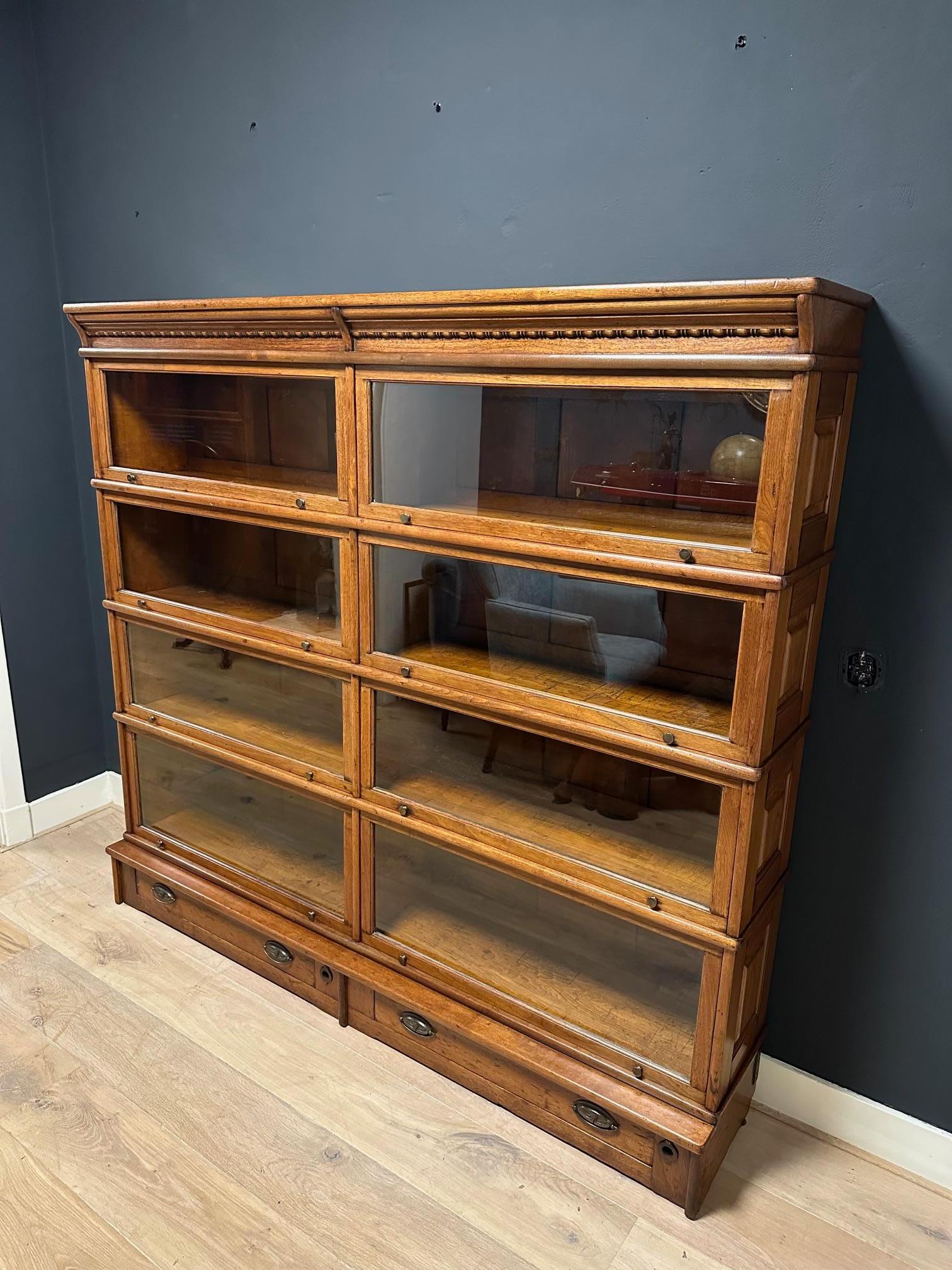 Americano Libreria speciale Globe Wernicke in noce