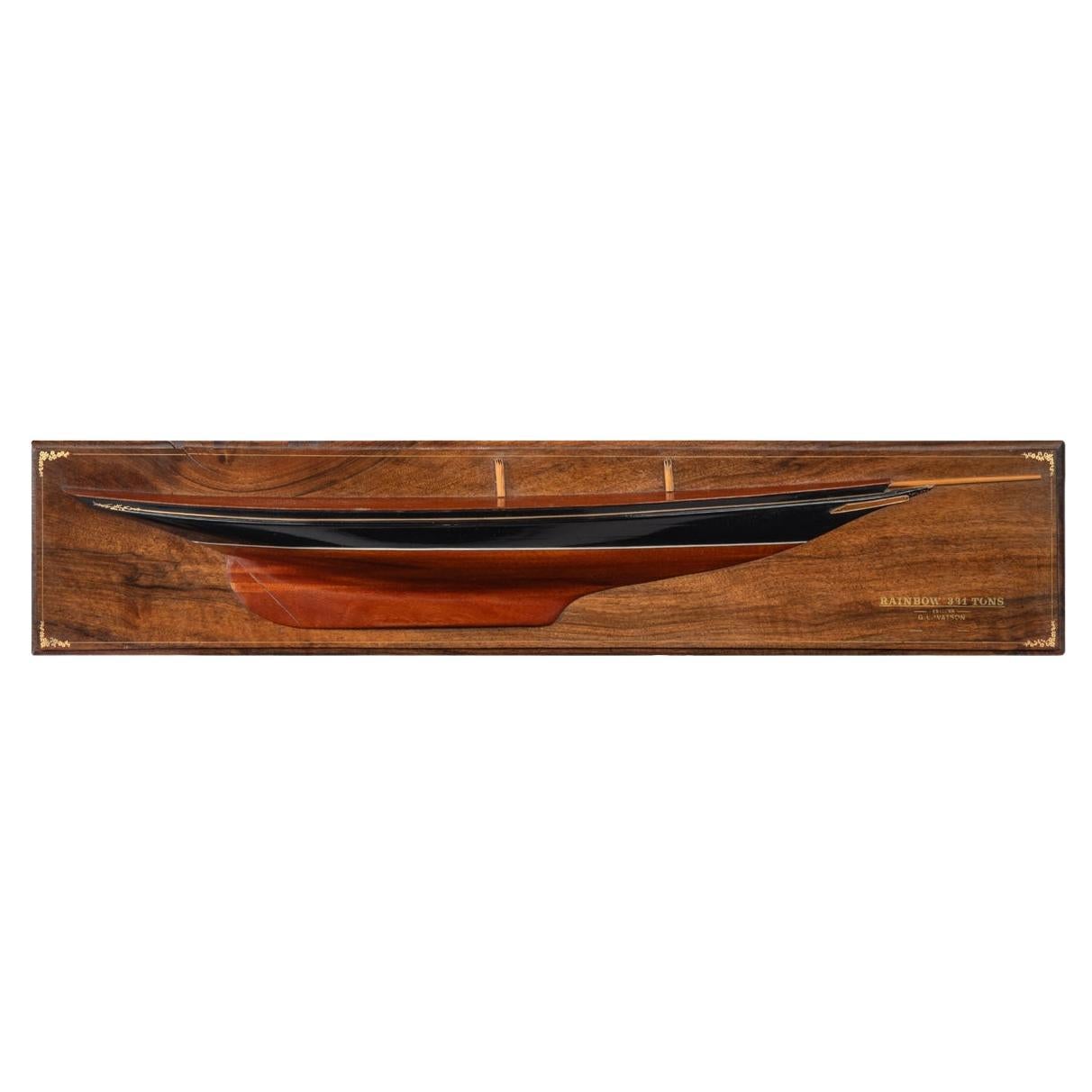 Specimen Wood Half Model of the Original J Class Yacht Rainbow en vente
