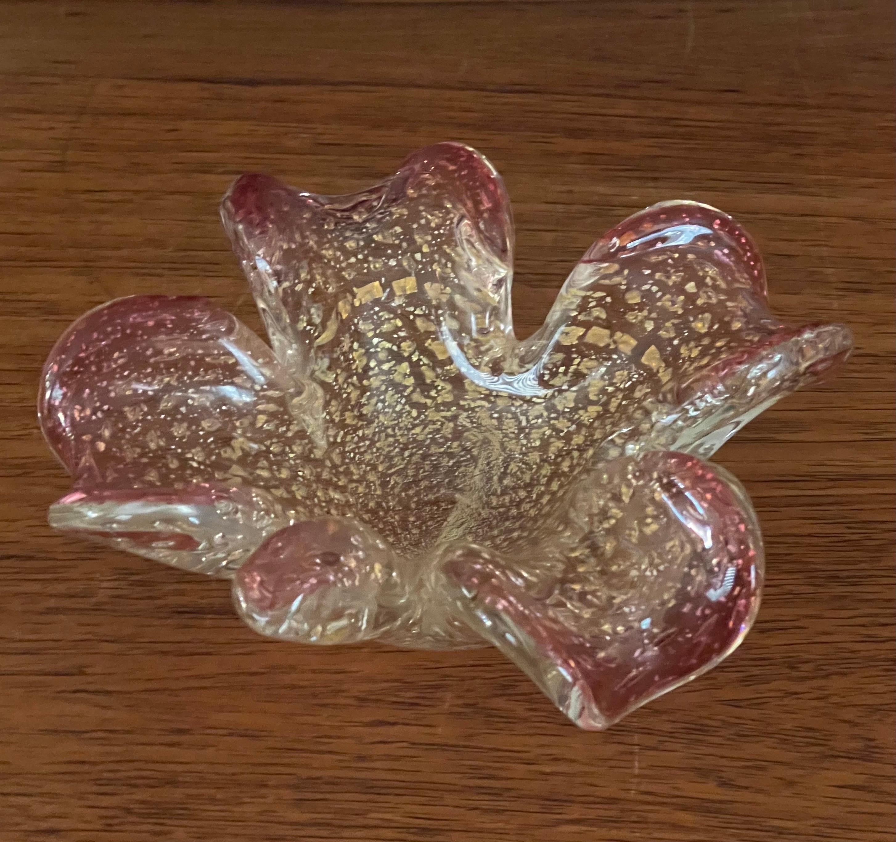 Speckeled Art Glass Bowl / Ashtray by Murano Glass In Good Condition For Sale In San Diego, CA