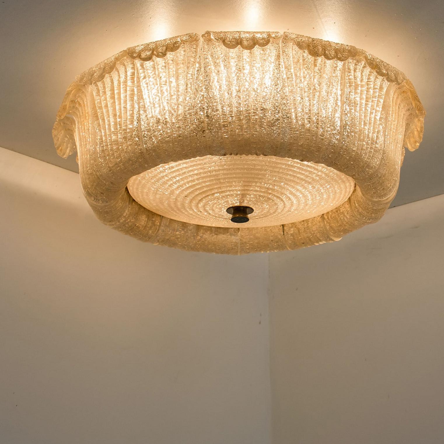 Speckled Clear Gold Glass Flush Mount Murano Glass Barovier & Toso, Italy In Good Condition For Sale In Rijssen, NL