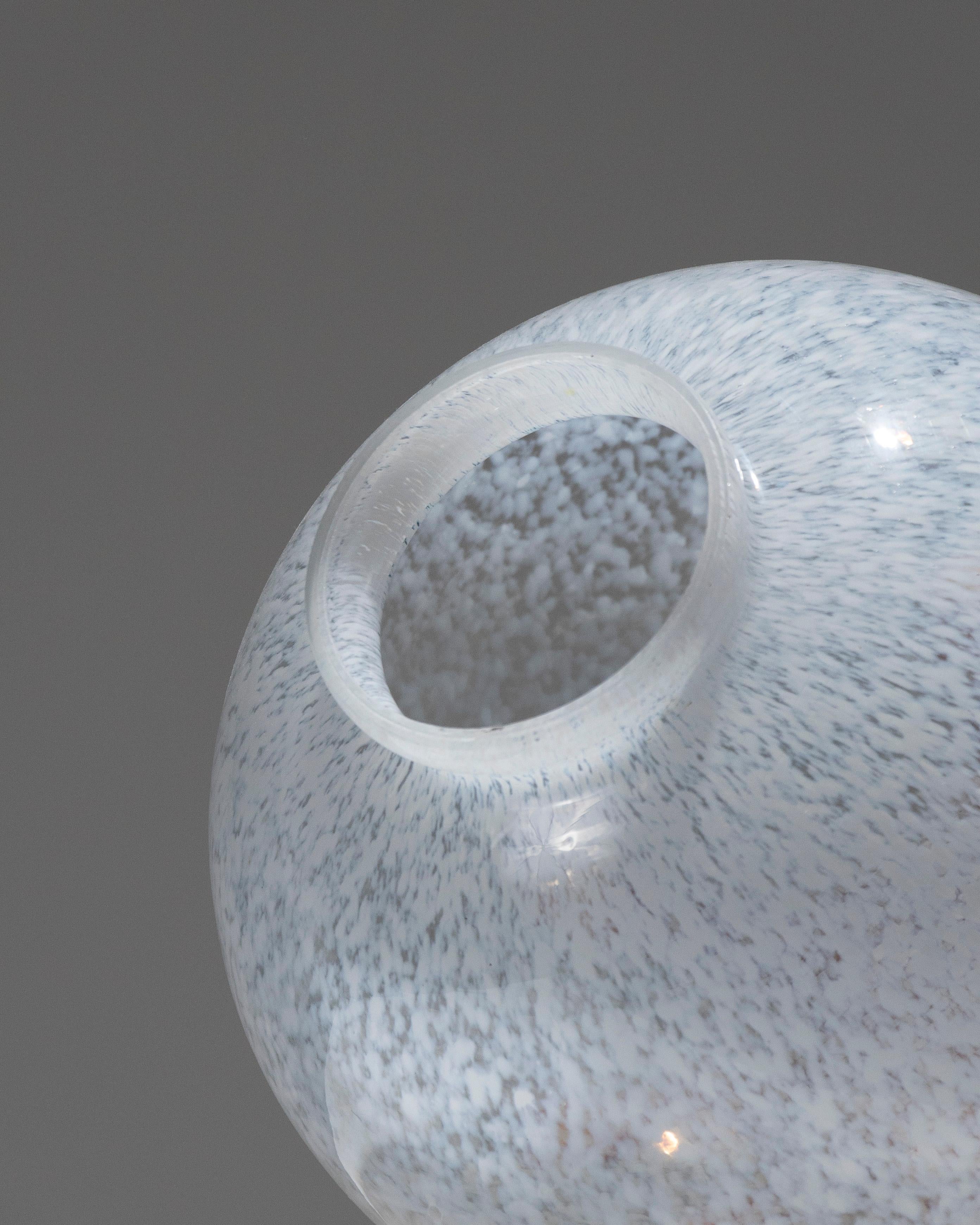 XX secolo Speckled Glass Ball Vase, 1960s in vendita