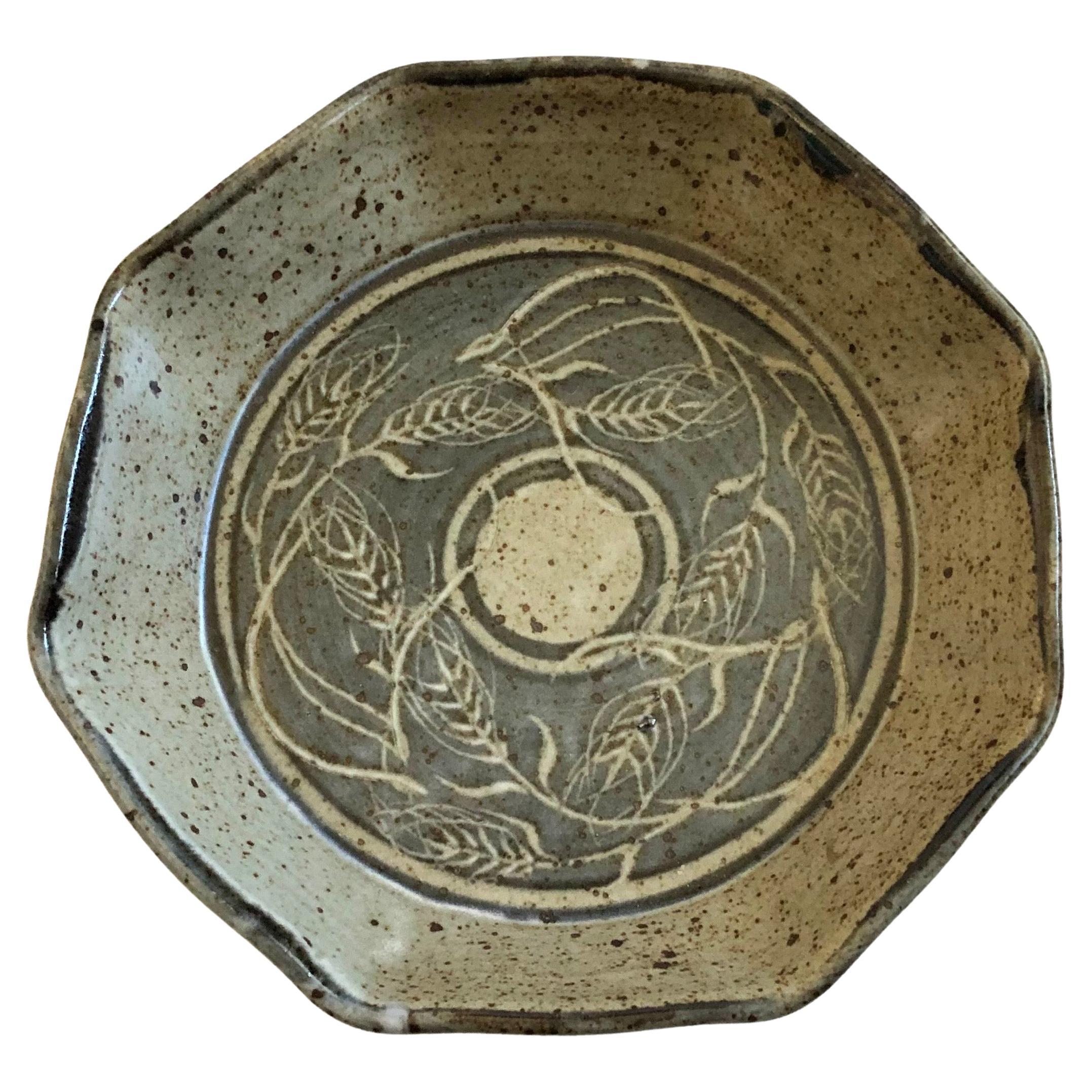 Plato de cerámica moteada Studio Pottery - Montana Korn Pottery