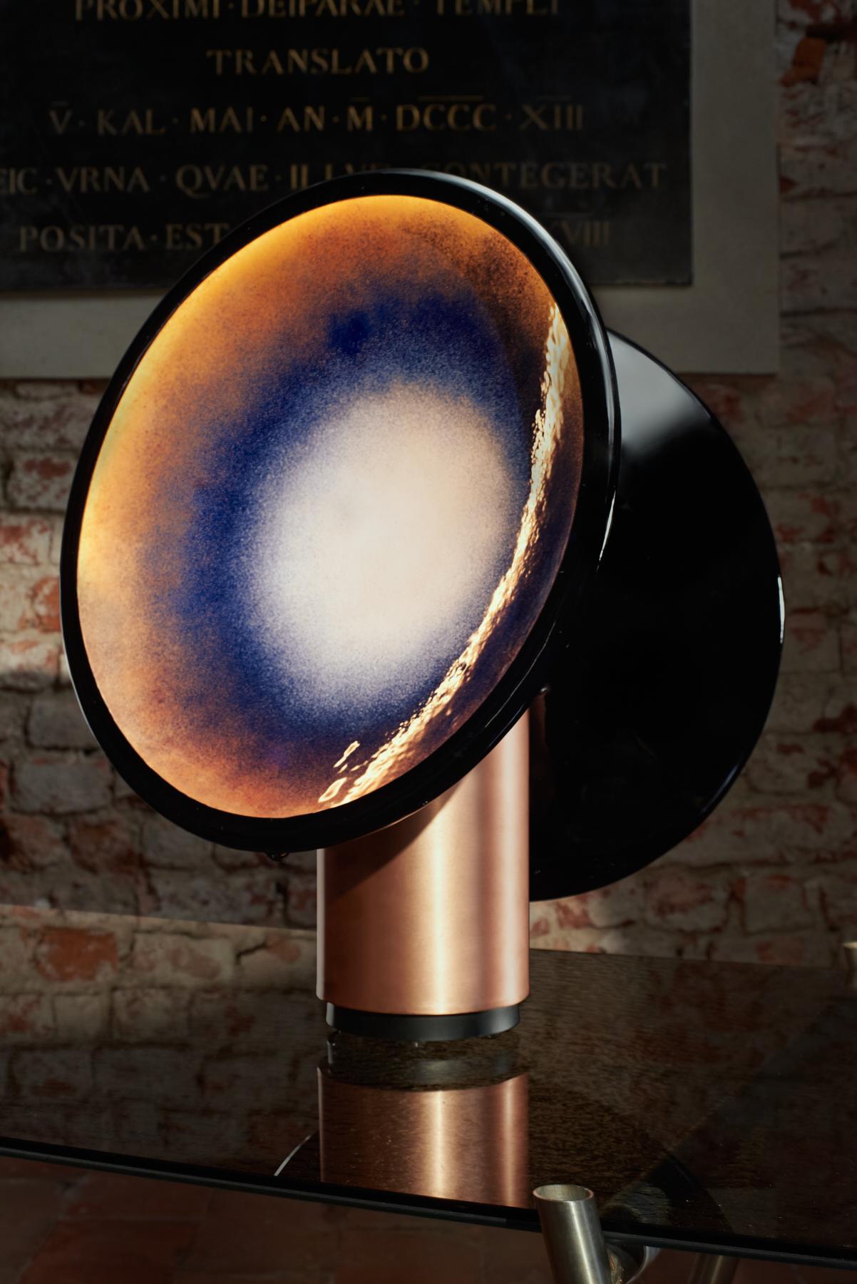 Lampada da tavolo Specola, design di Zanellato Bortotto, smalto a fuoco su rame. in vendita 2
