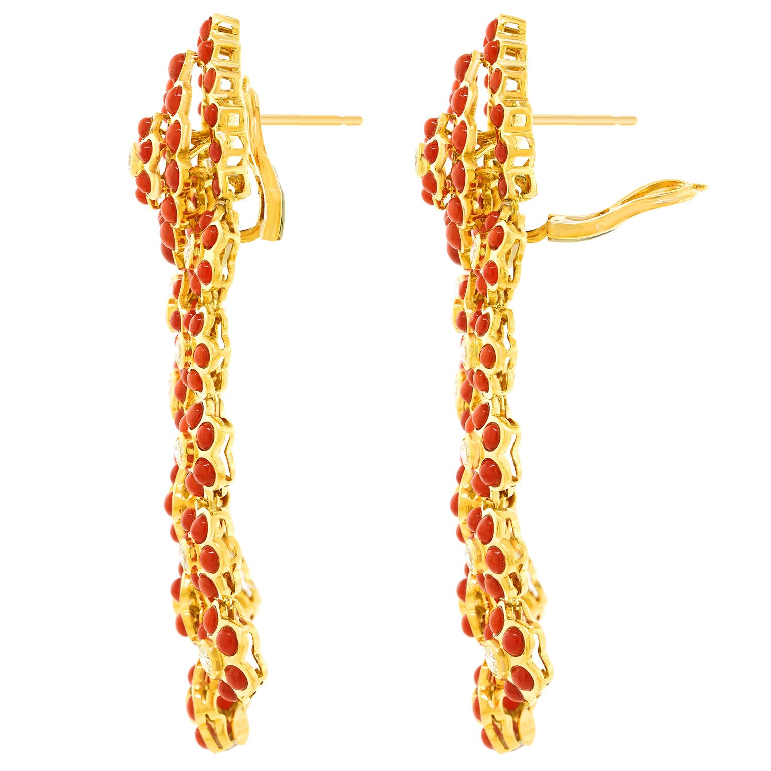 Orecchini lampadario in corallo e diamanti Sabbadini in vendita 2