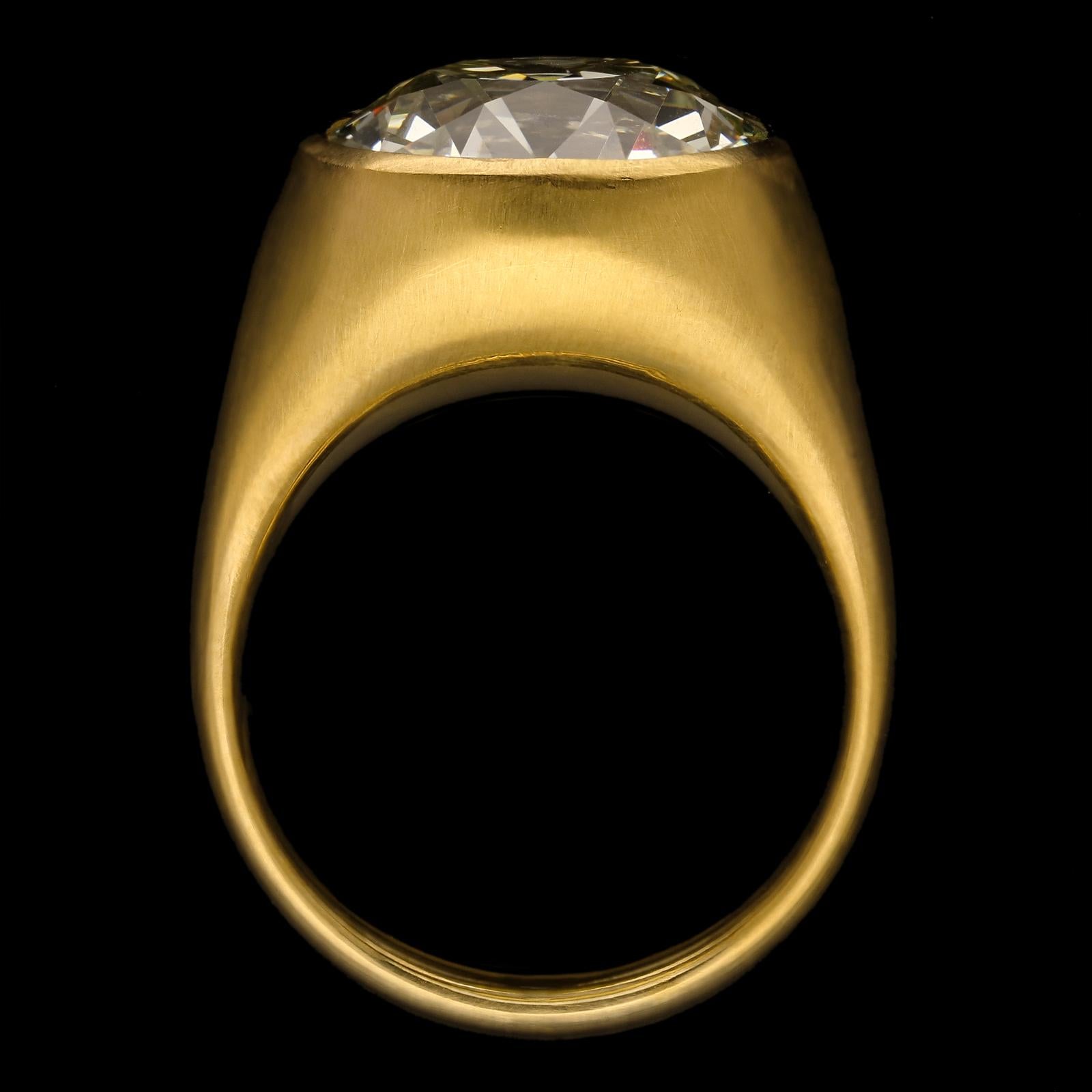 Women's or Men's Spectacular 15.80 Carat Old Mine Cushion Cut Diamond Gold 'Gypsy' Ring, Hancocks