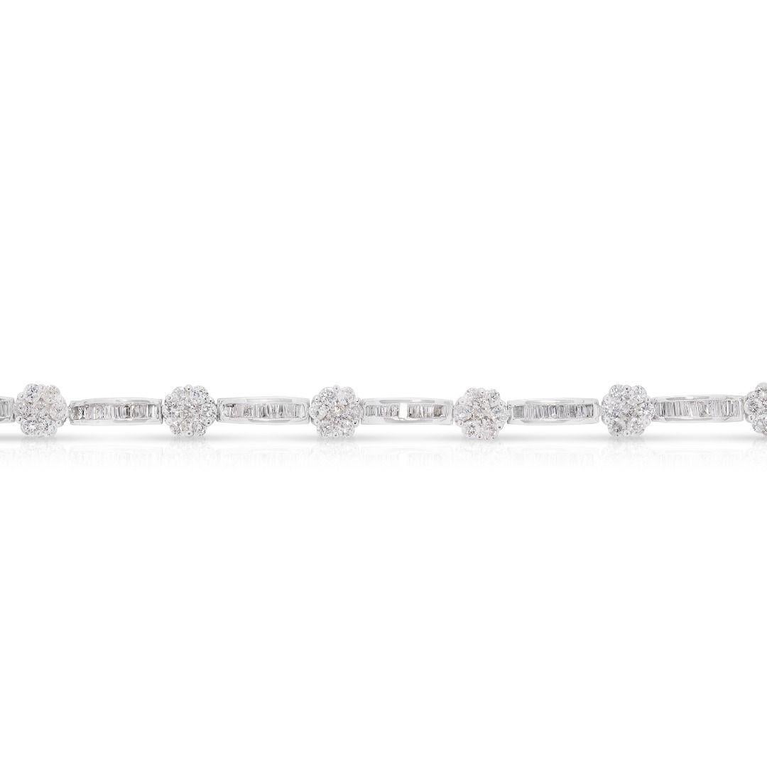 Women's or Men's Spectacular 1.75ct Natural Diamond 18K White Gold Bracelet For Sale