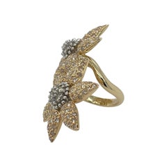 Spectacular 18k Double Yellow Gold In-Between The Ring Flower Ring