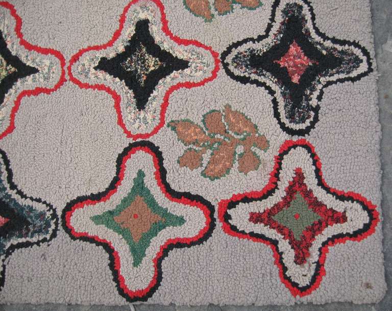 Spectaculaire tapis crochet géométrique d'art populaire américain des années 1920 Bon état - En vente à Wallkill, NY