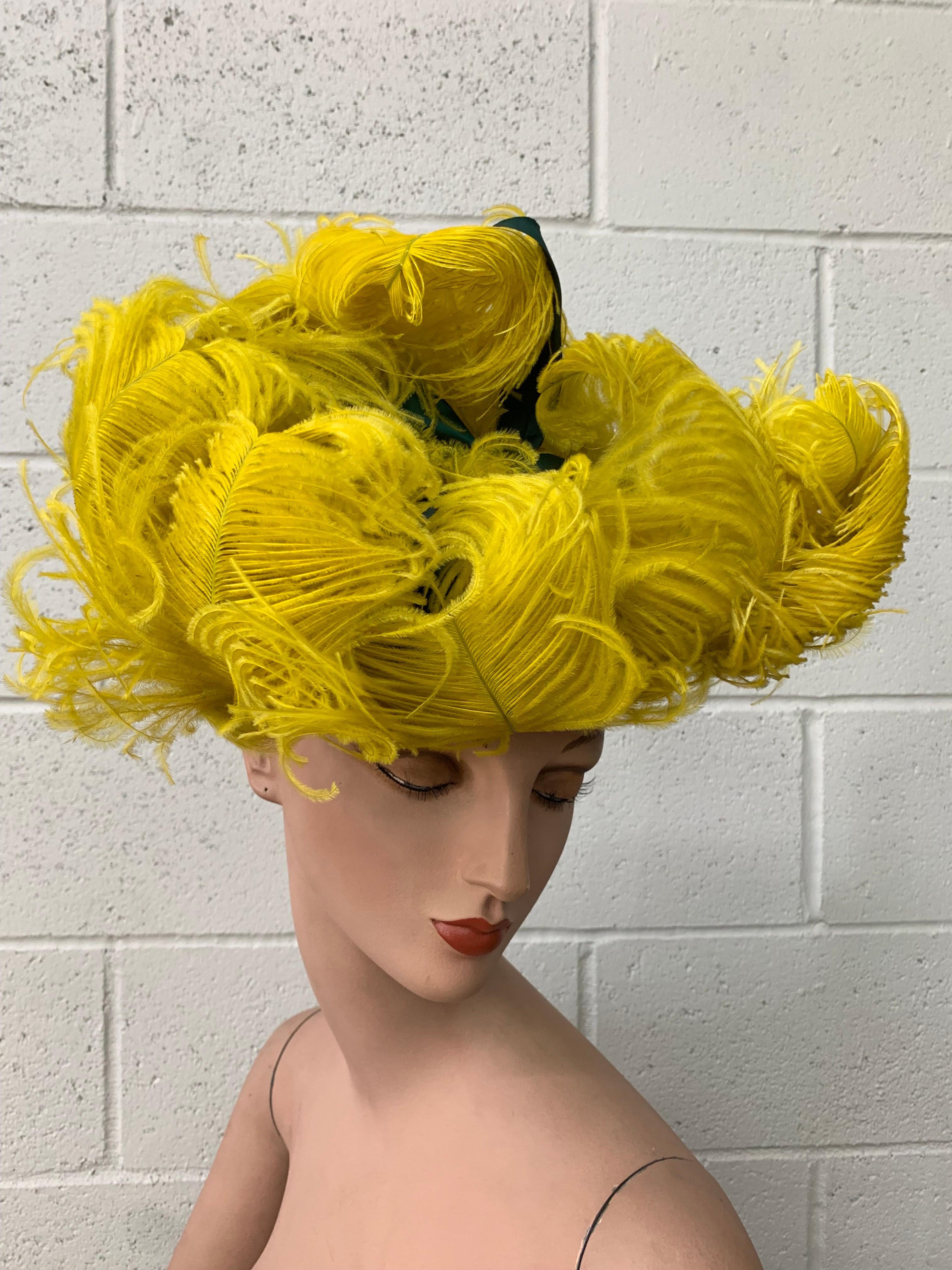 Spectacular 1940s Chartreause Ostrich Feather Perching Doll Hat Fascinator In Excellent Condition For Sale In Gresham, OR