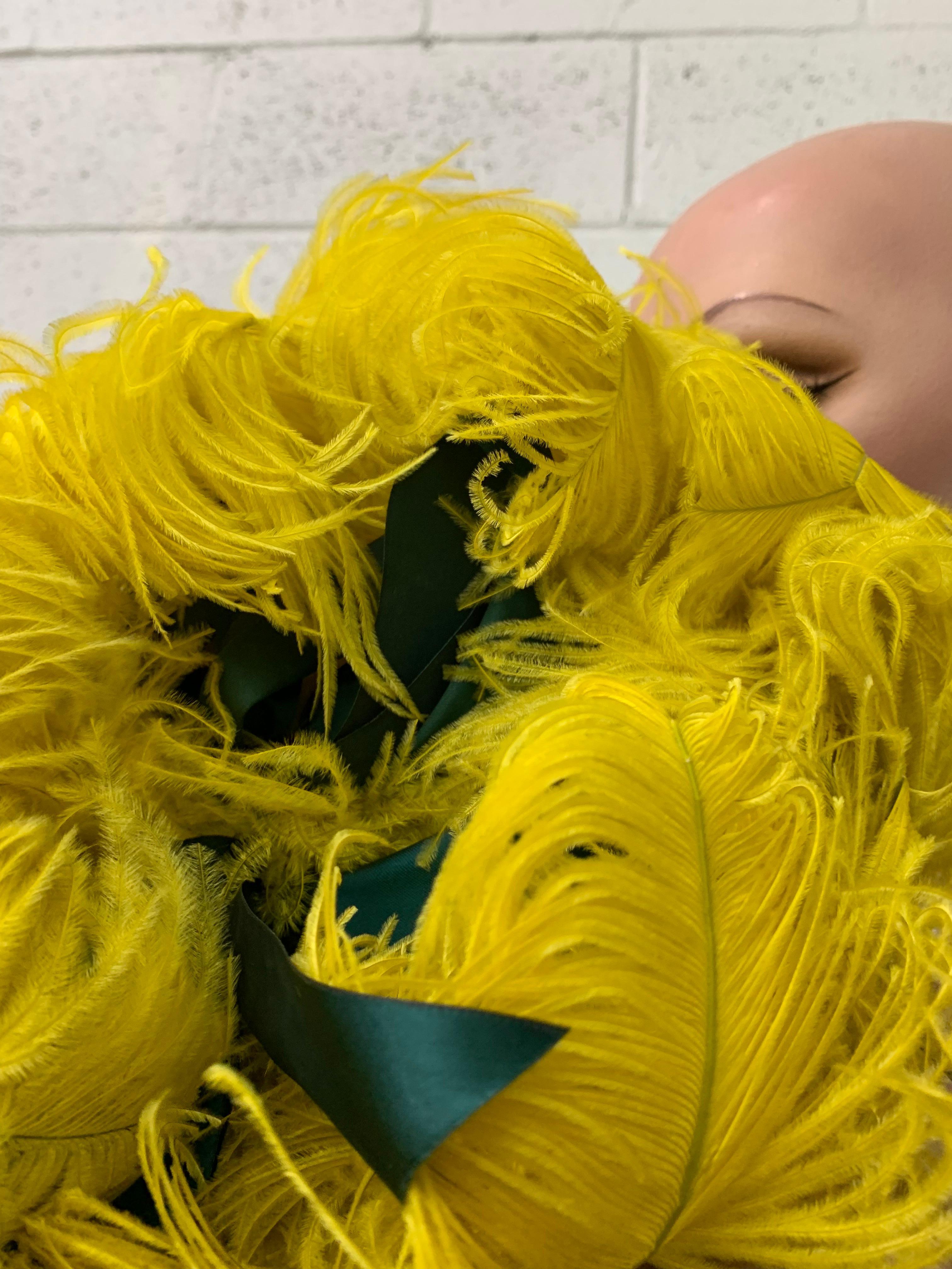 Spectacular 1940s Chartreause Ostrich Feather Perching Doll Hat Fascinator For Sale 3