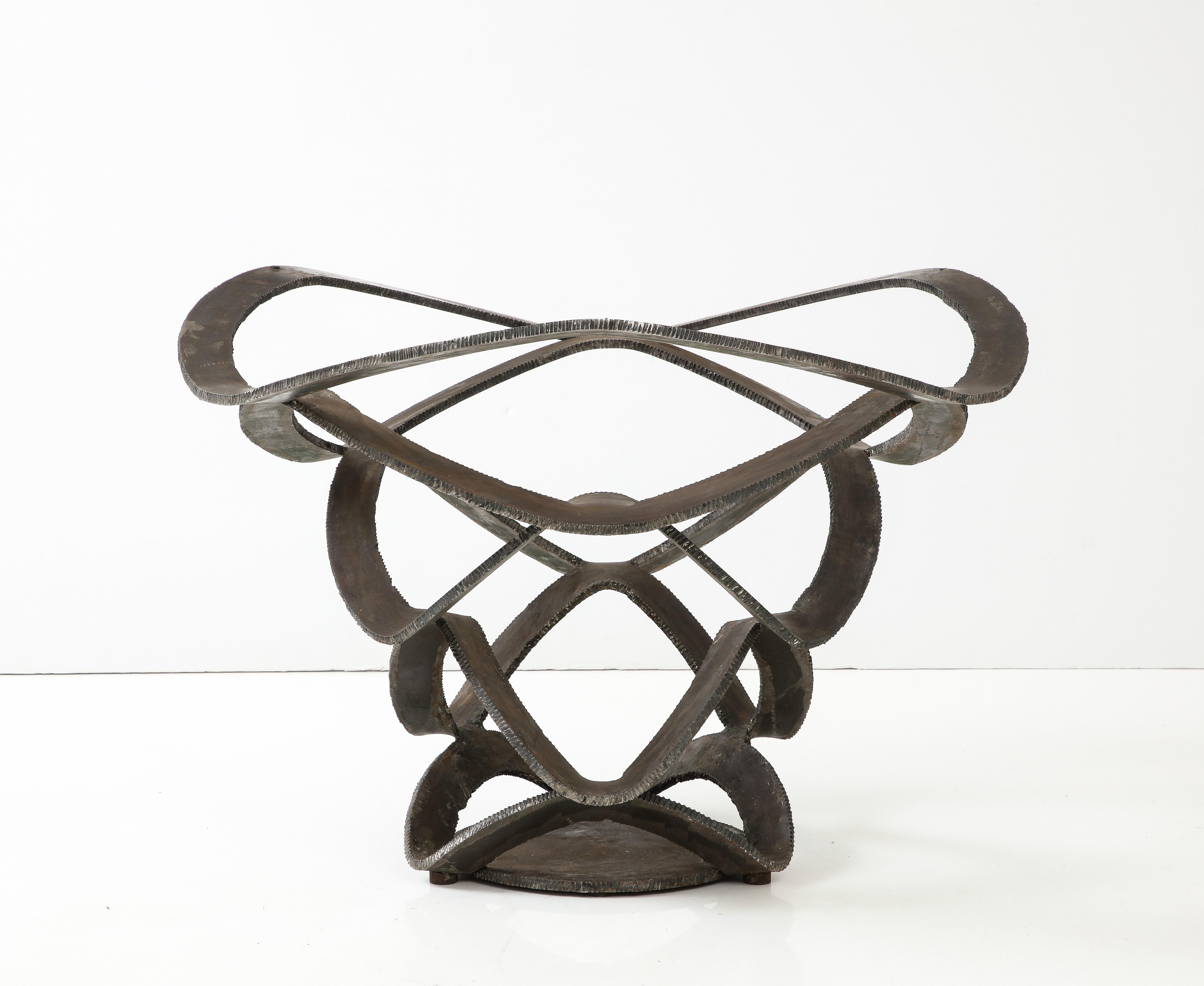 Acier Spectaculaire table en acier forgé et pierre de labradorite des années 1970 de The Moderns