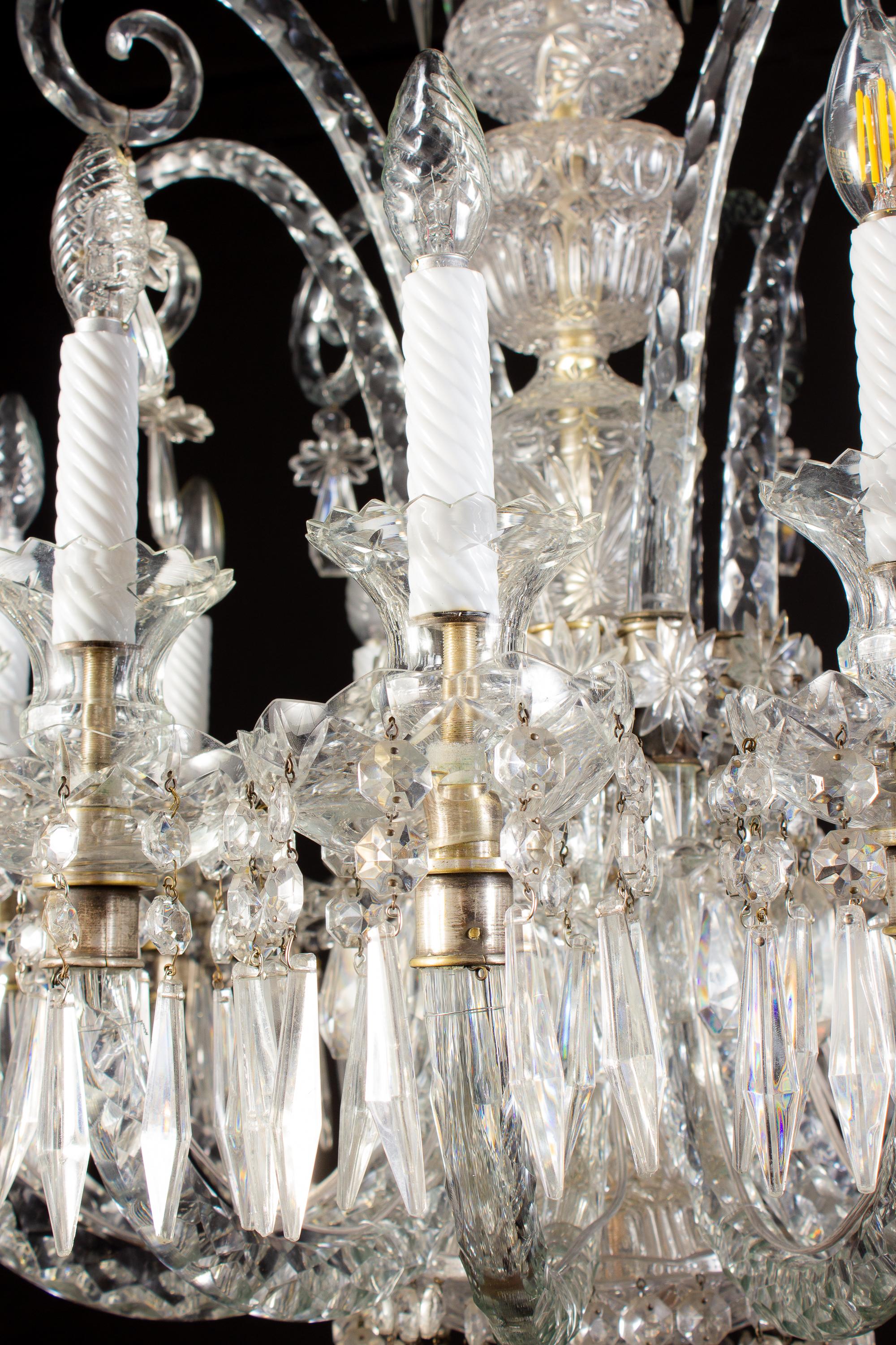 Cristal Spectaculaire lustre français en cristal du 19ème siècle, années 1880 en vente