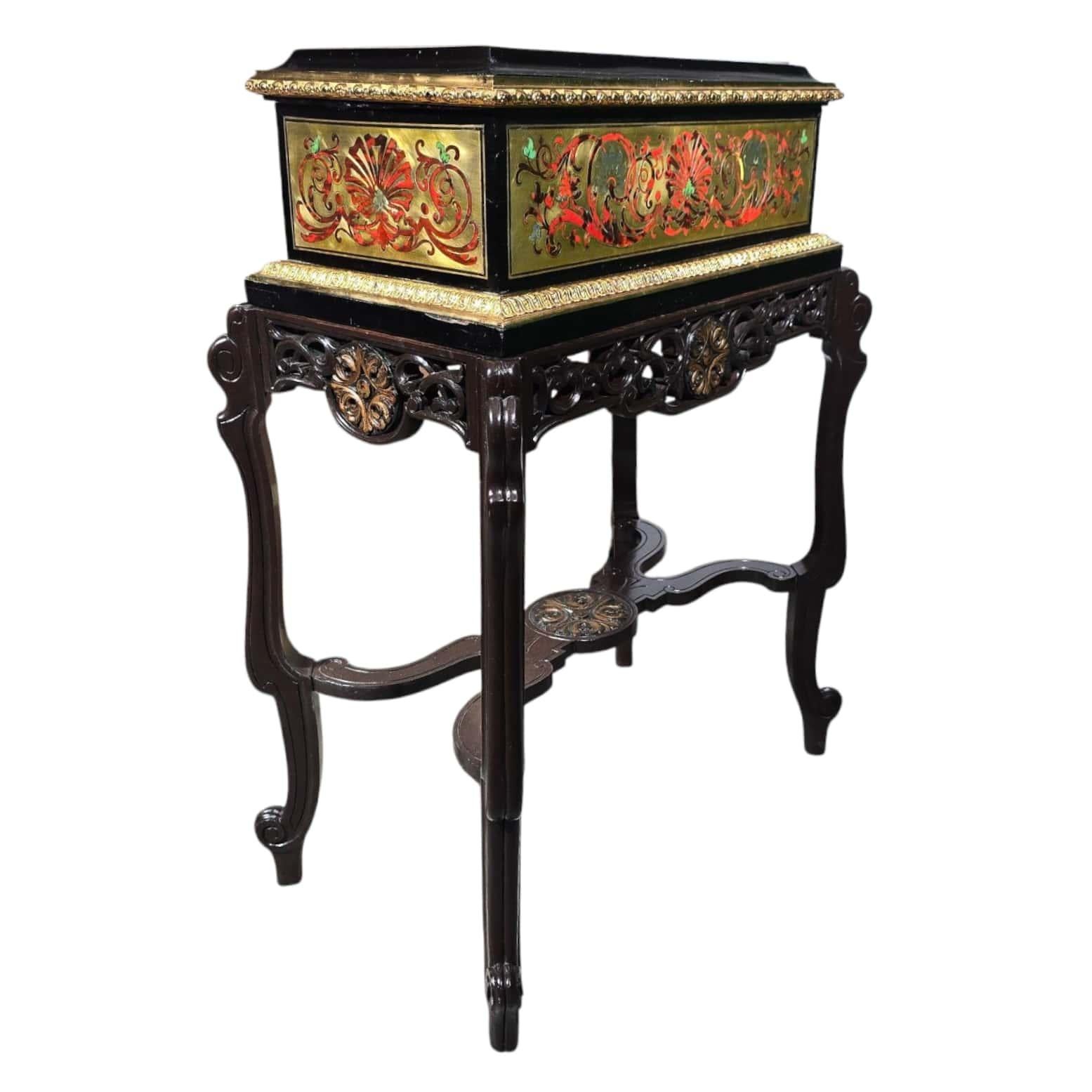 Spectacular 19th Century French Jardinière with Boulle Marquetry For Sale 6
