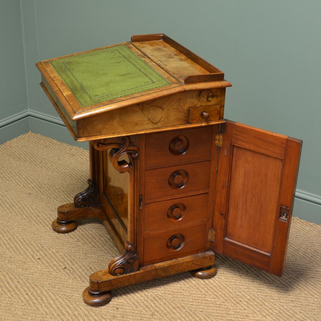 European Spectacular 19th Century Quality Victorian Figured Walnut Antique Davenport Desk For Sale