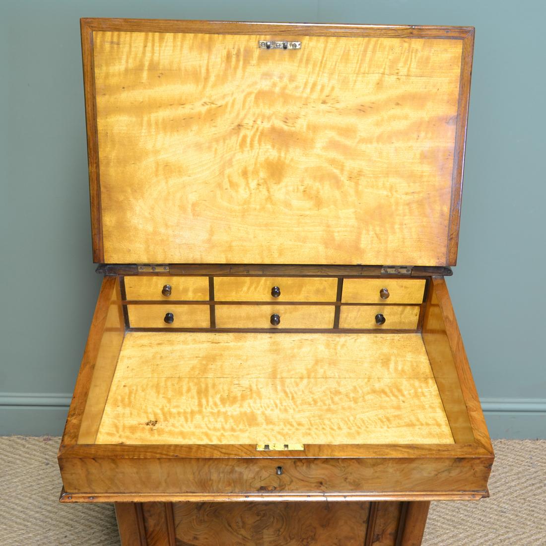 Mid-19th Century Spectacular 19th Century Quality Victorian Figured Walnut Antique Davenport Desk For Sale