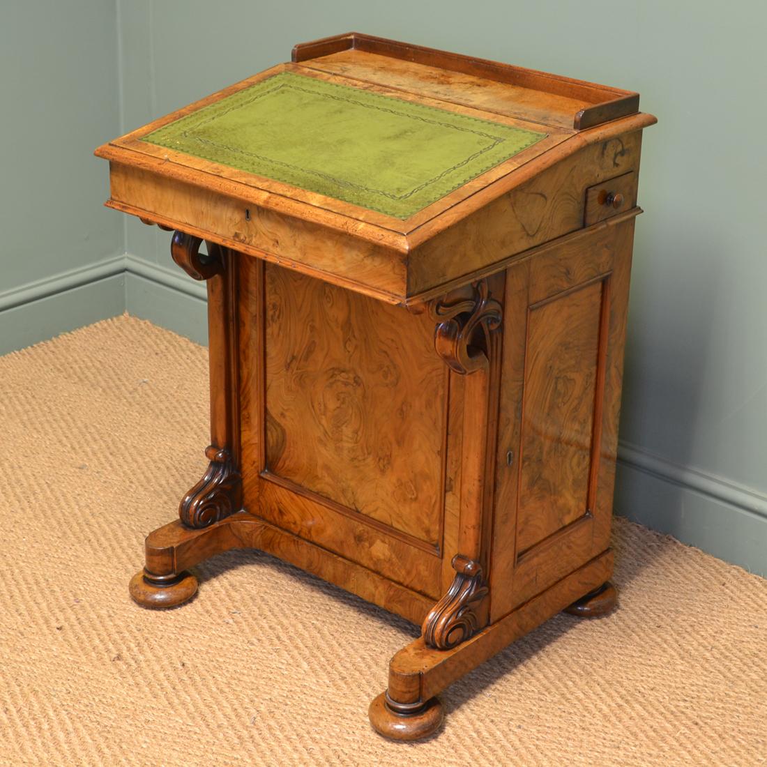 Spectacular 19th Century Quality Victorian Figured Walnut Antique Davenport Desk For Sale 4