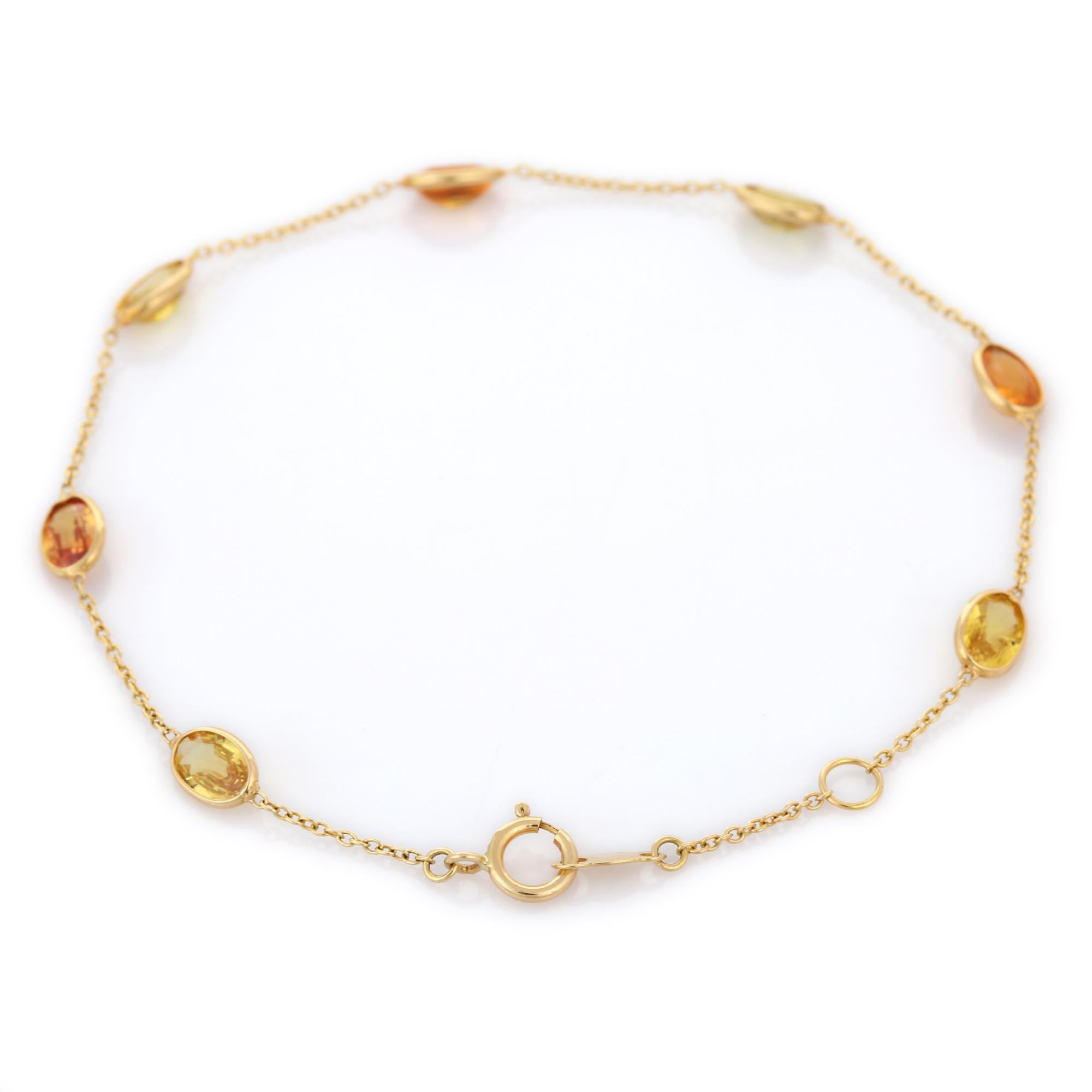 Contemporary Spectacular 3.8 ct Multi Sapphire Charm Bracelet Studded in 18K Yellow Gold For Sale