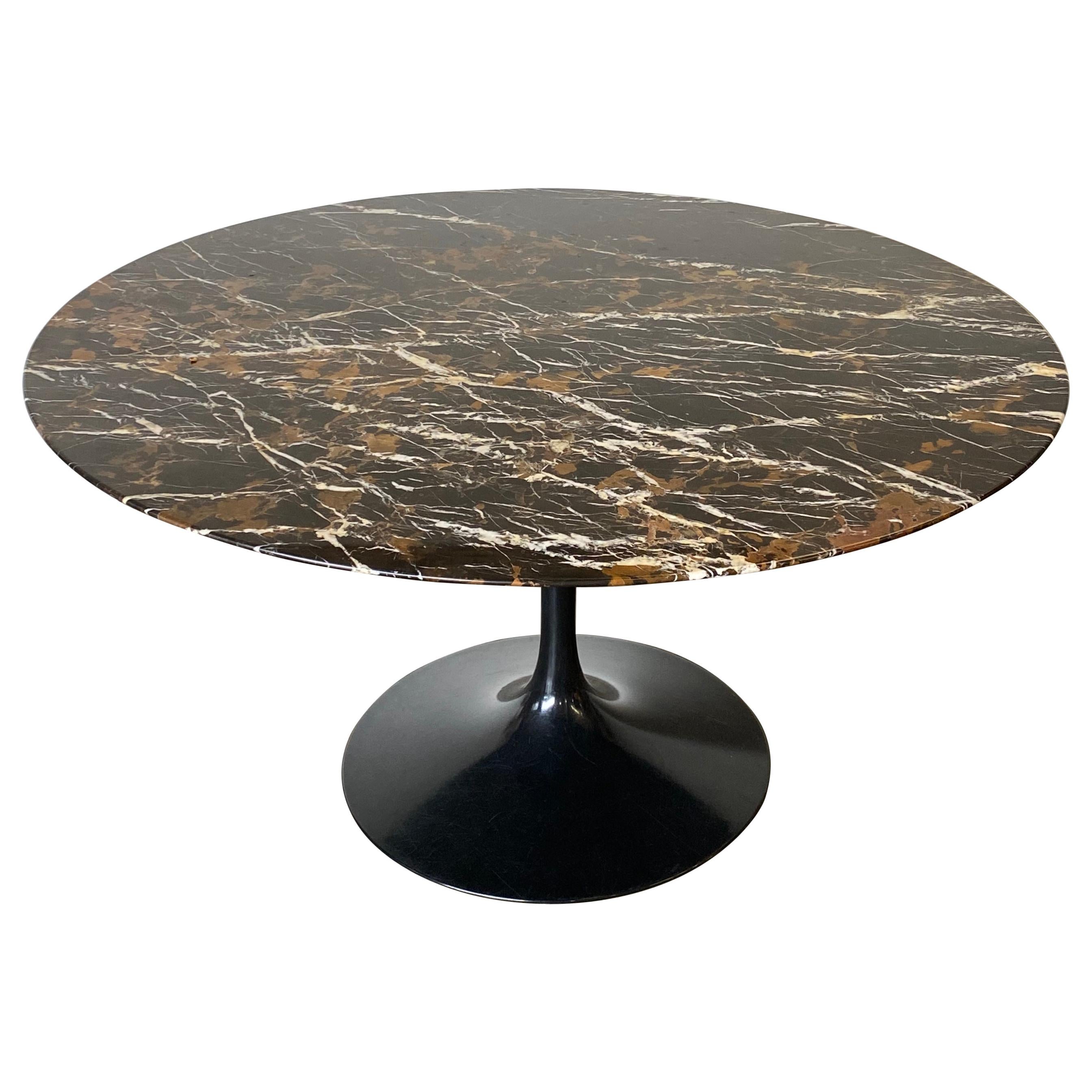 Spectacular Circular Marble Dining Table by Eero Saarinen for Knoll