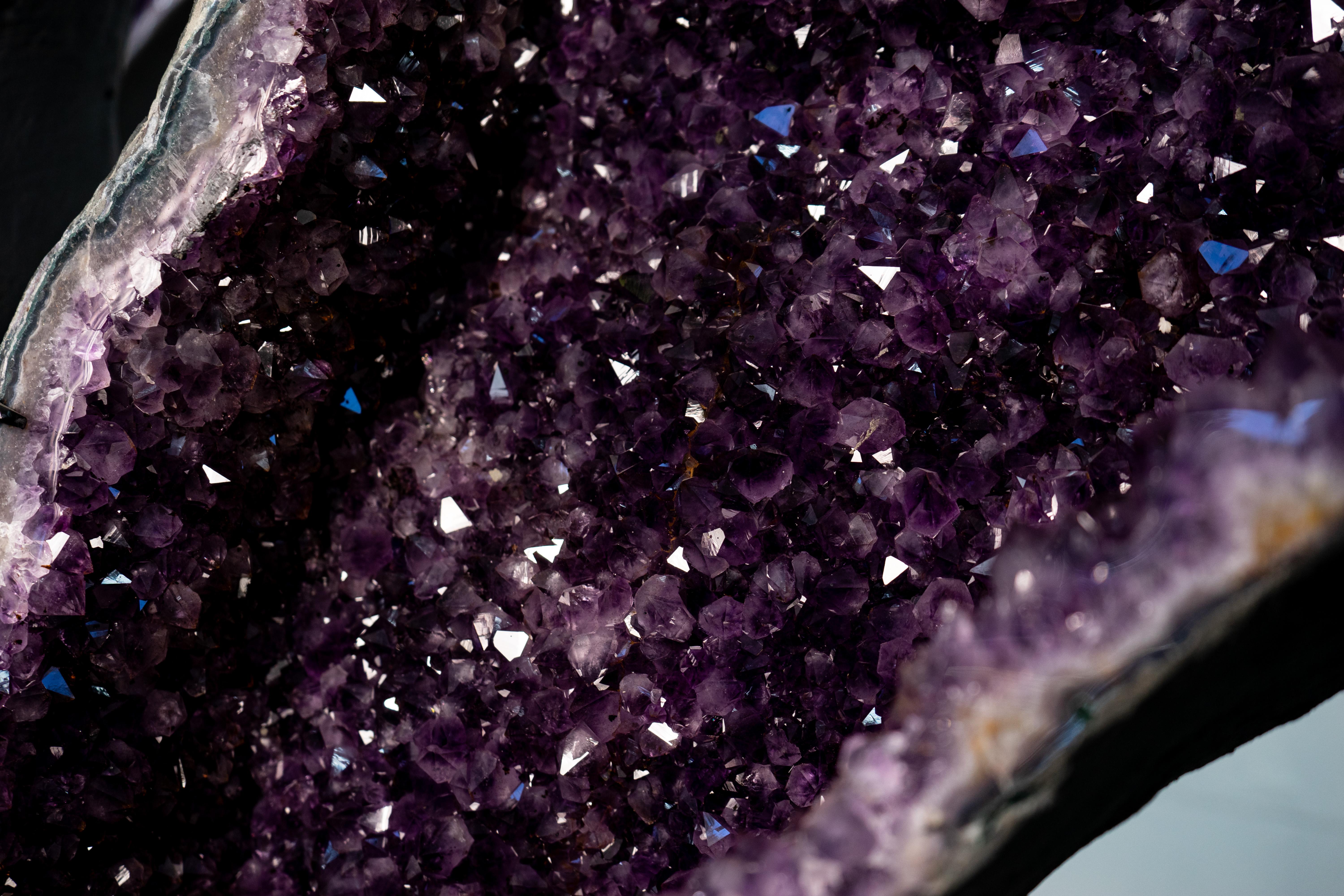 Geode con ali di farfalla di ametista alto 64 pollici in vendita 1
