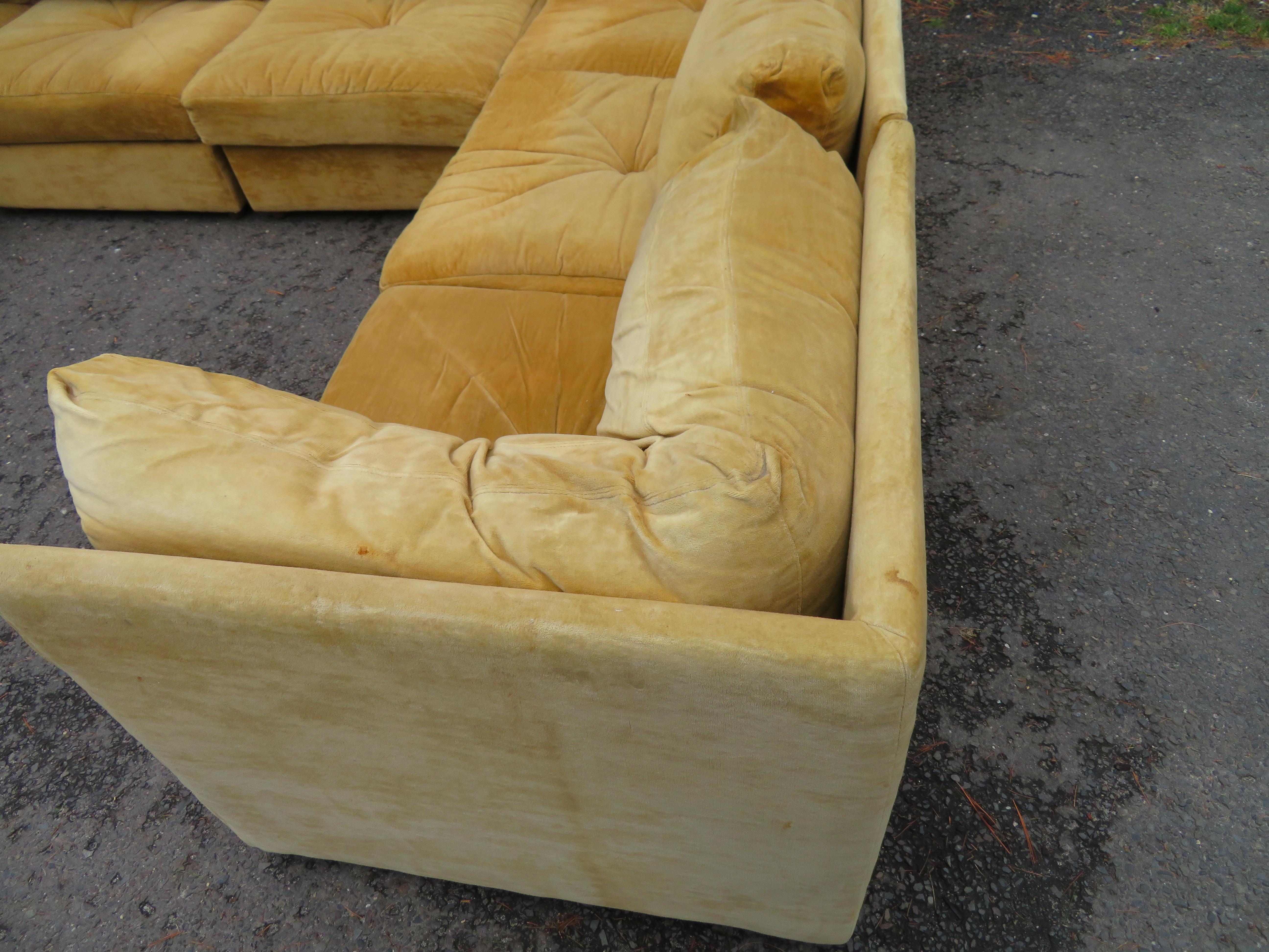 Tissu d'ameublement Spectaculaire canapé sectionnel de style Milo Baughman 8 pièces, milieu du siècle en vente