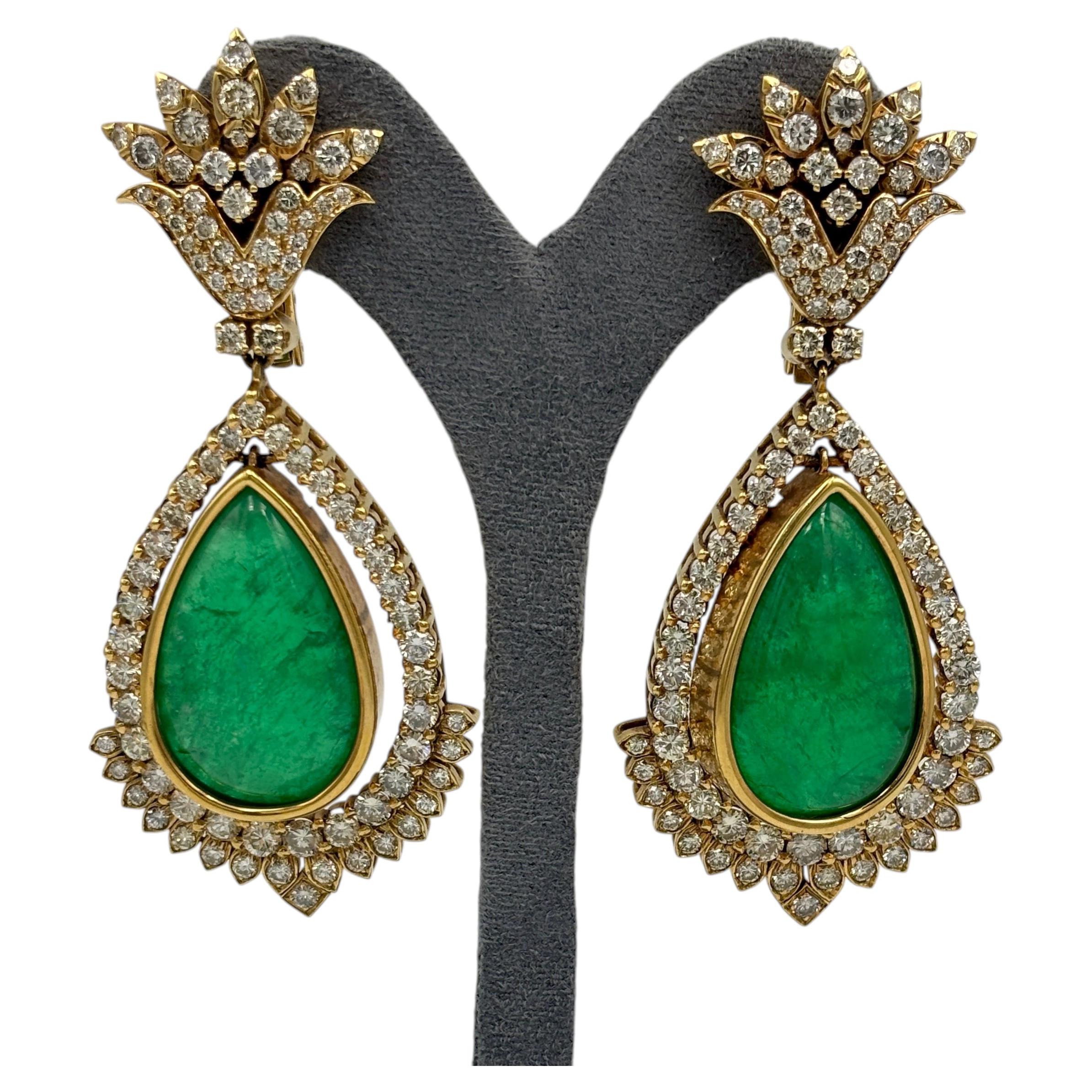 Spectacular 94 Carat Emerald and Diamond Dangly Earrings, Circa 1960s, Italy For Sale