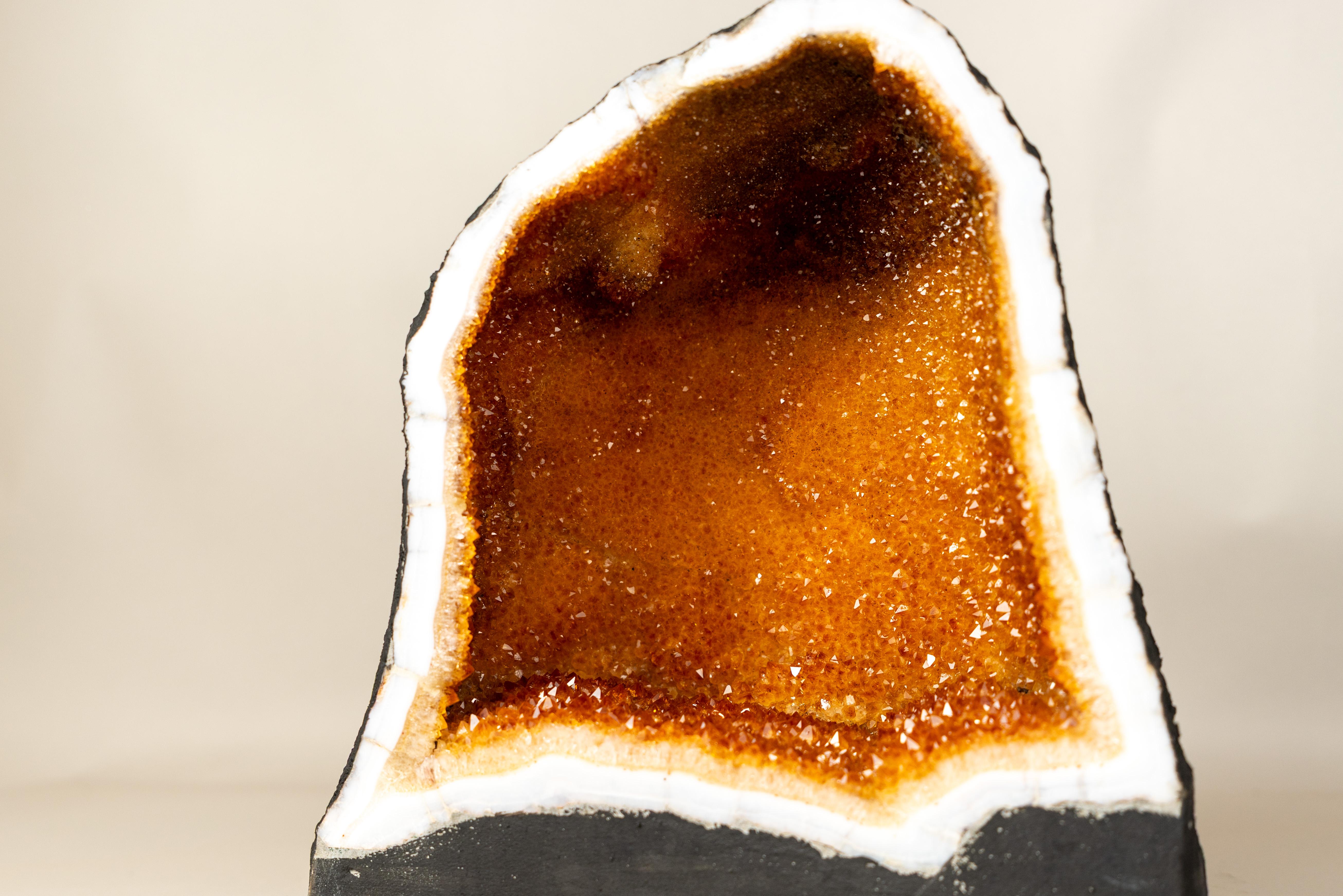 Spektakuläre all natürliche Citrin-Geode-Kave aus Citrin im Angebot 2