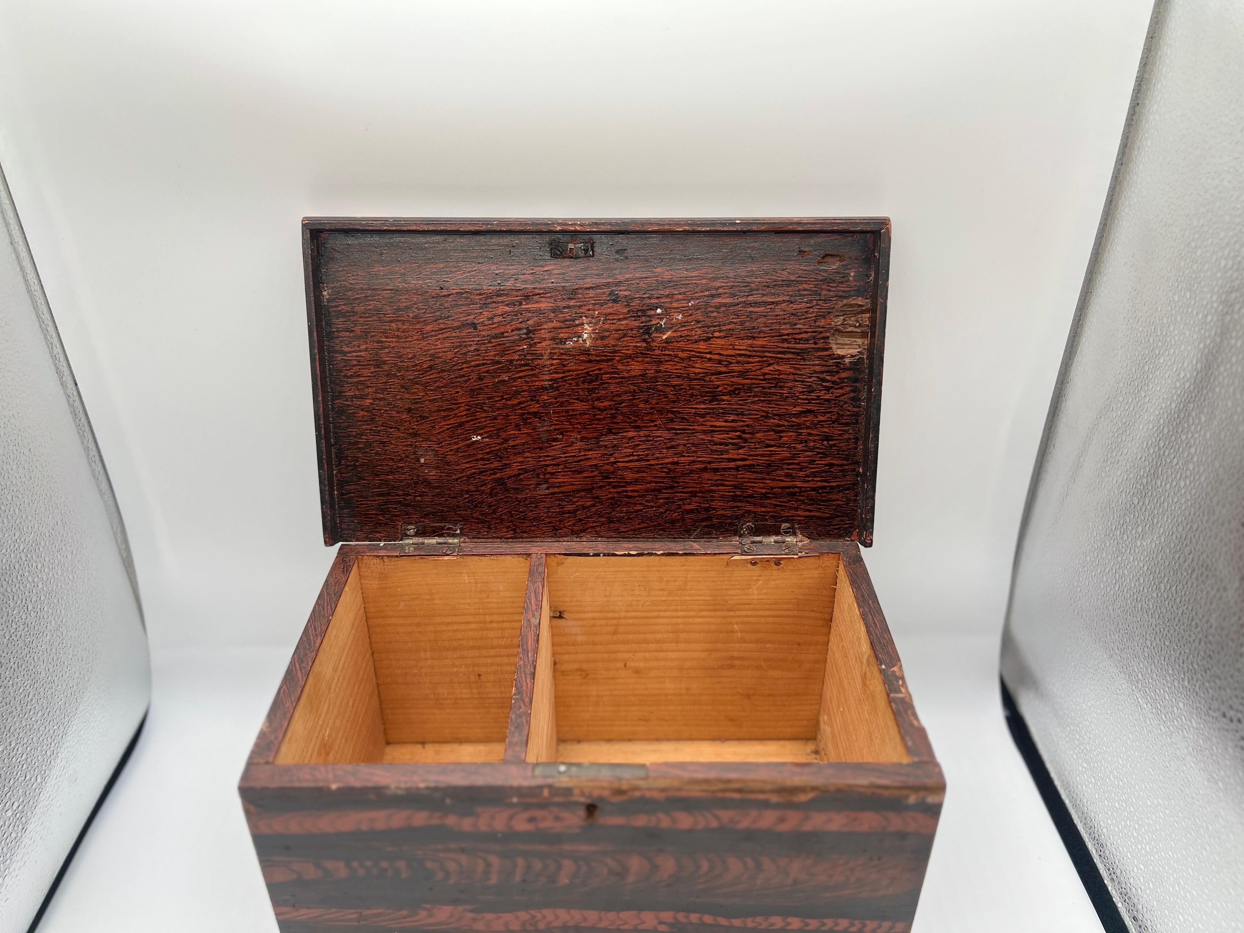Wood Spectacular American Grain Painted Strong Box, New England Circa 1800 For Sale