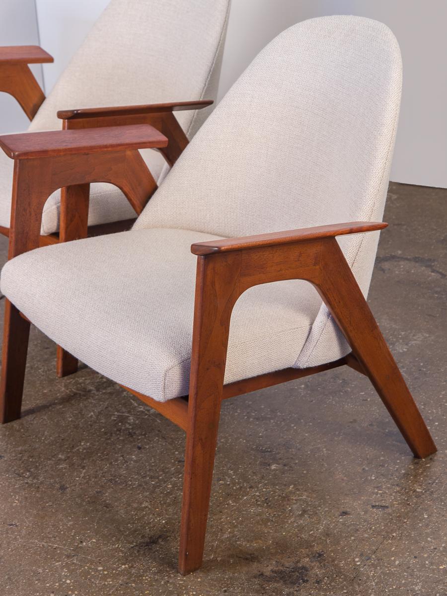 Adrian Pearsall Style Walnut Armchairs in Knoll Fabric - Pair  In Good Condition In Brooklyn, NY