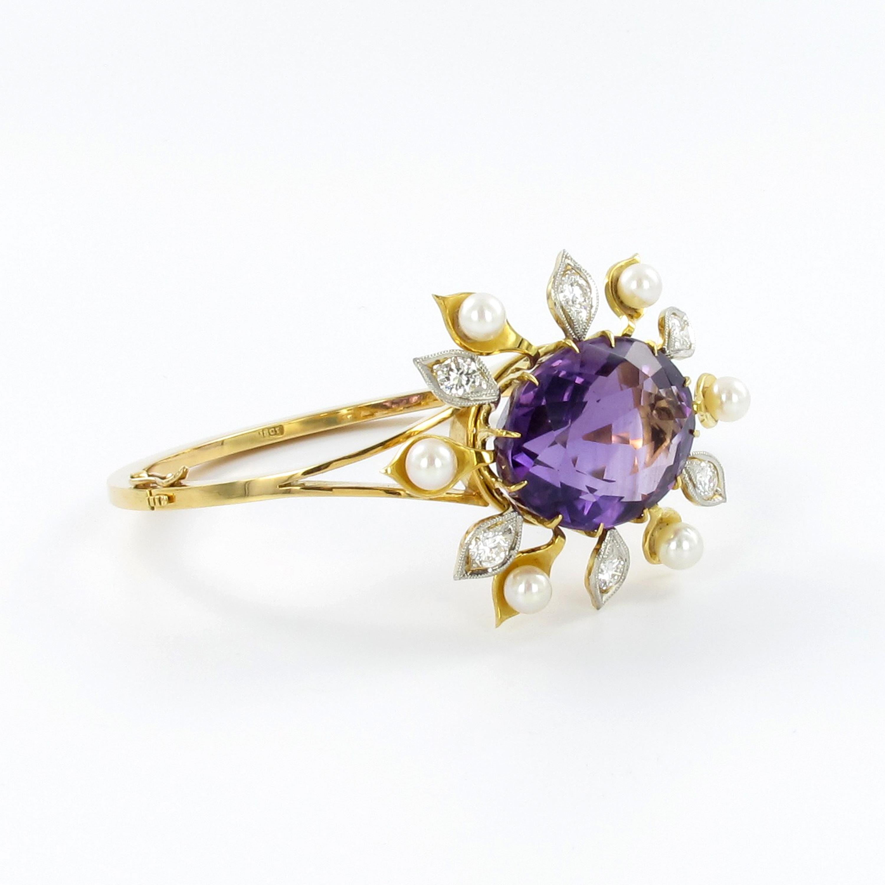 Spectacular Amethyst, Diamond and Pearl Suite in Yellow and White Gold For Sale 3