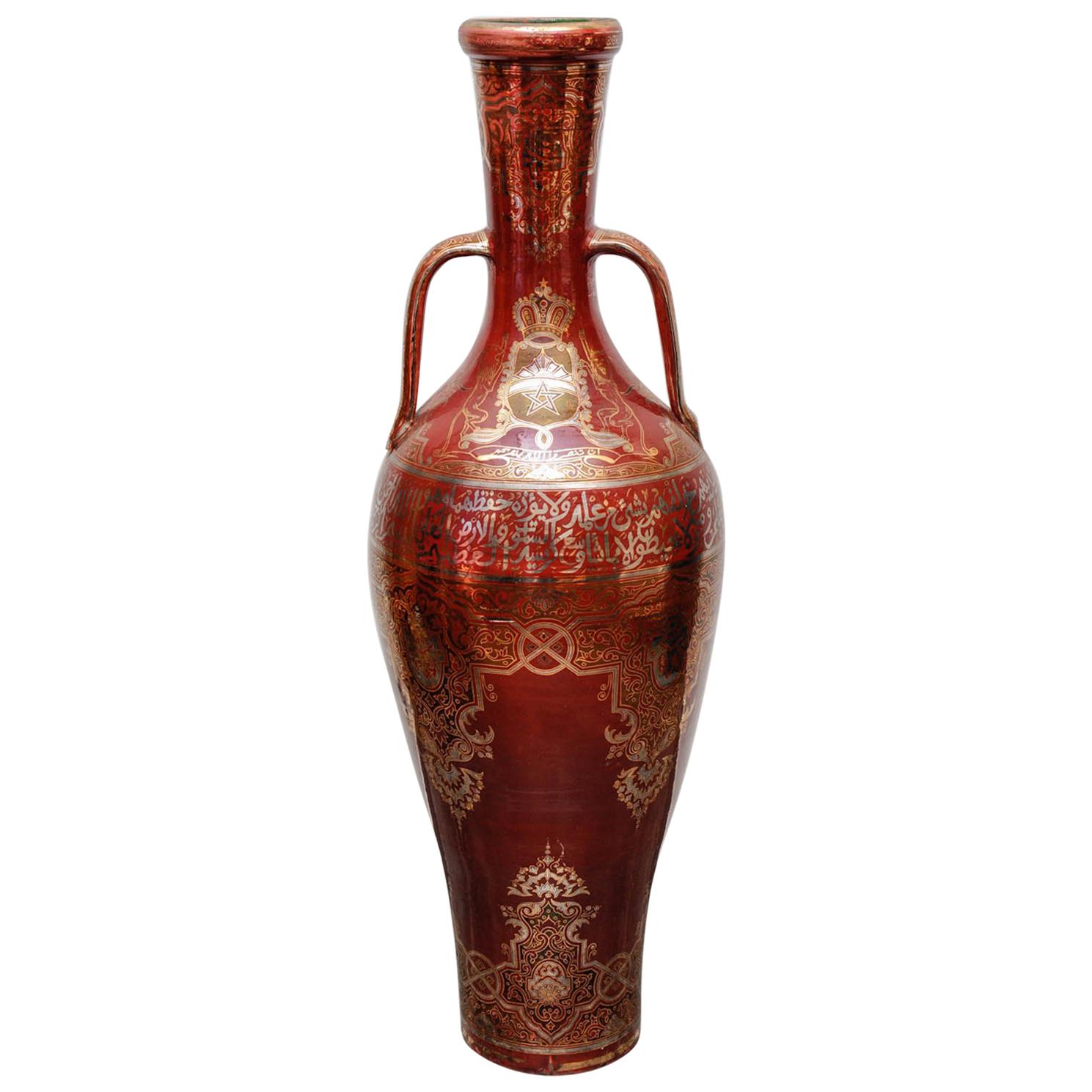 Spectacular Amphora from the Kingdom of Morocco For Sale