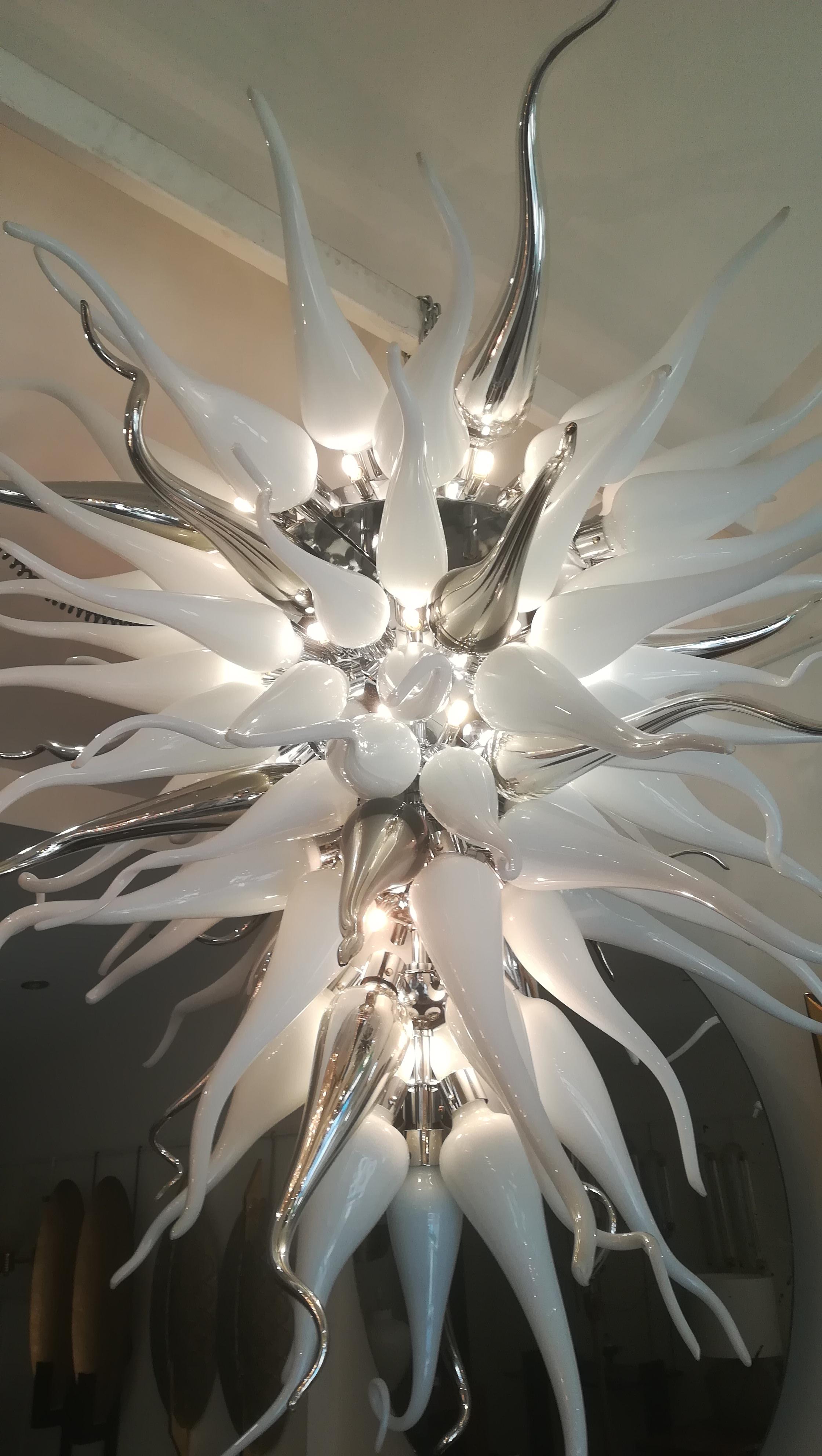 Spectacular and Huge Murano Glass Chandelier 3