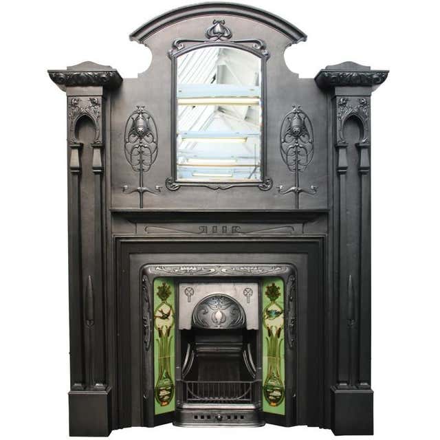 Early 1900s Fireplaces and Mantels - 99 For Sale at 1stdibs