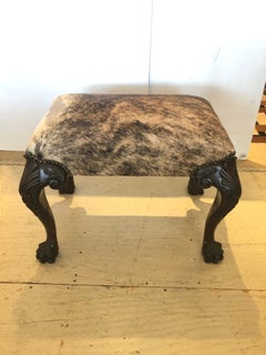 Spettacolare ottomana antica in mogano intagliato e pelle di mucca