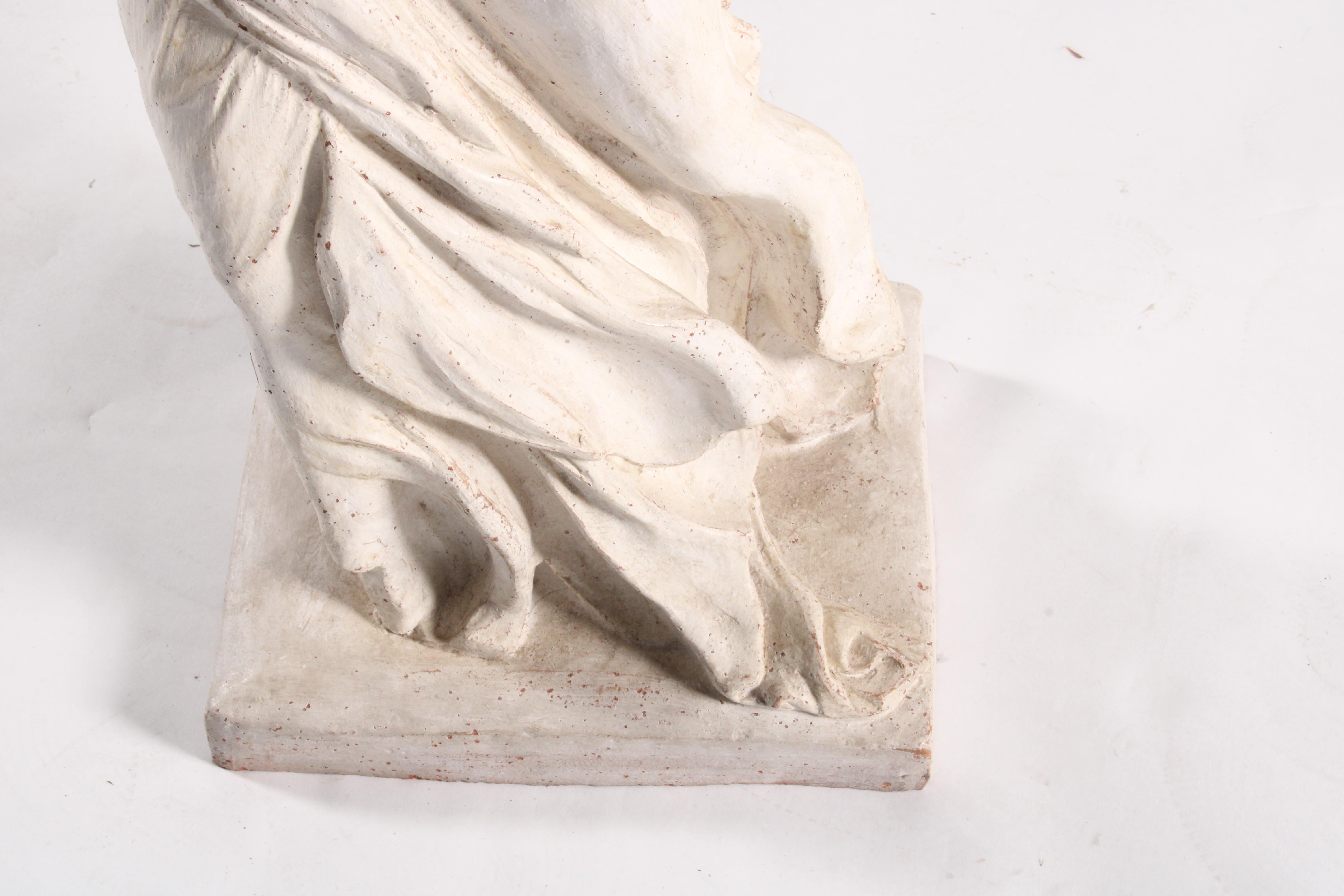 Spectaculaire reproduction ancienne de la « victoire ailée de Samothrace » du Louvre en vente 1