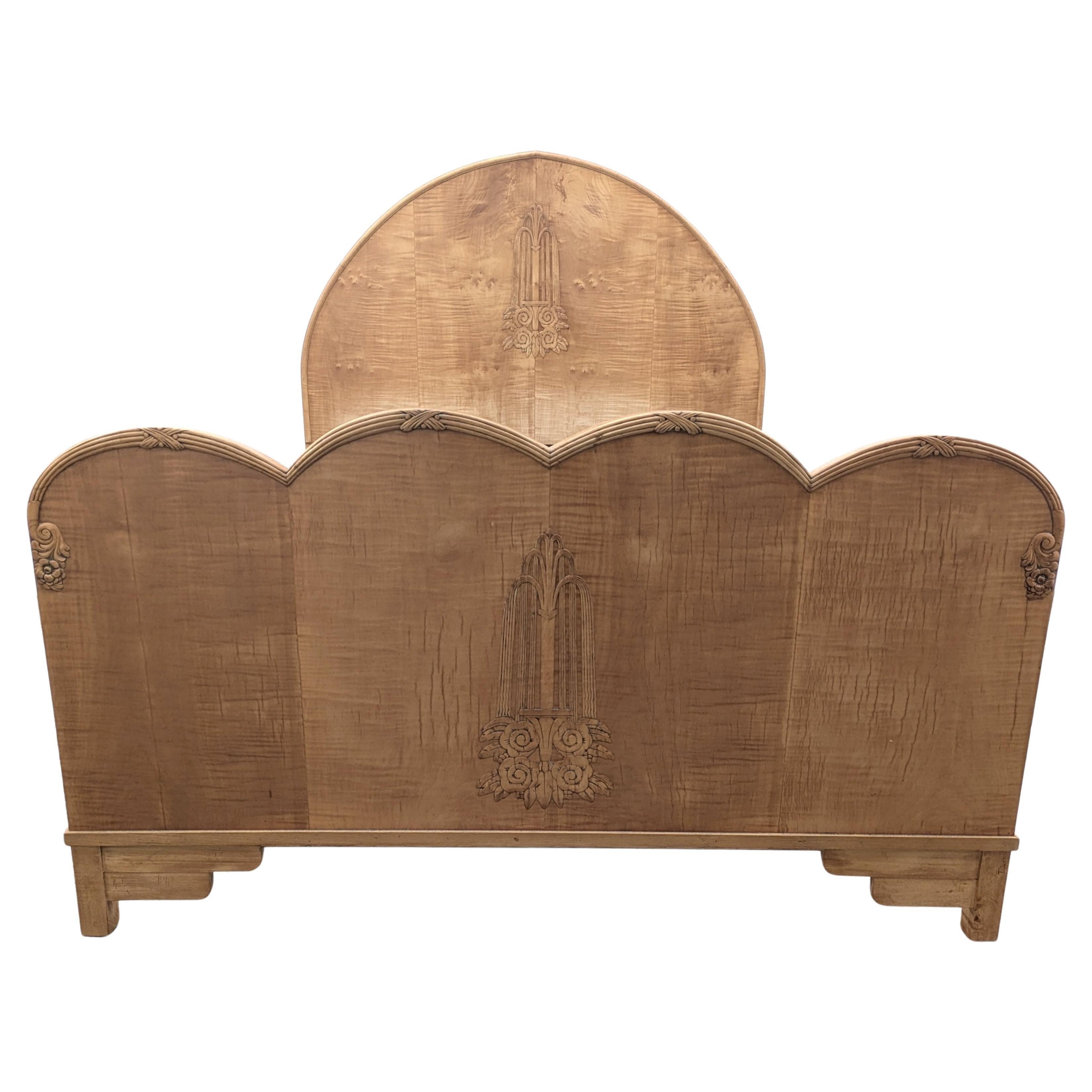 20th Century Spectacular Art Deco Satinwood Double Bed, Circa 1935 For Sale