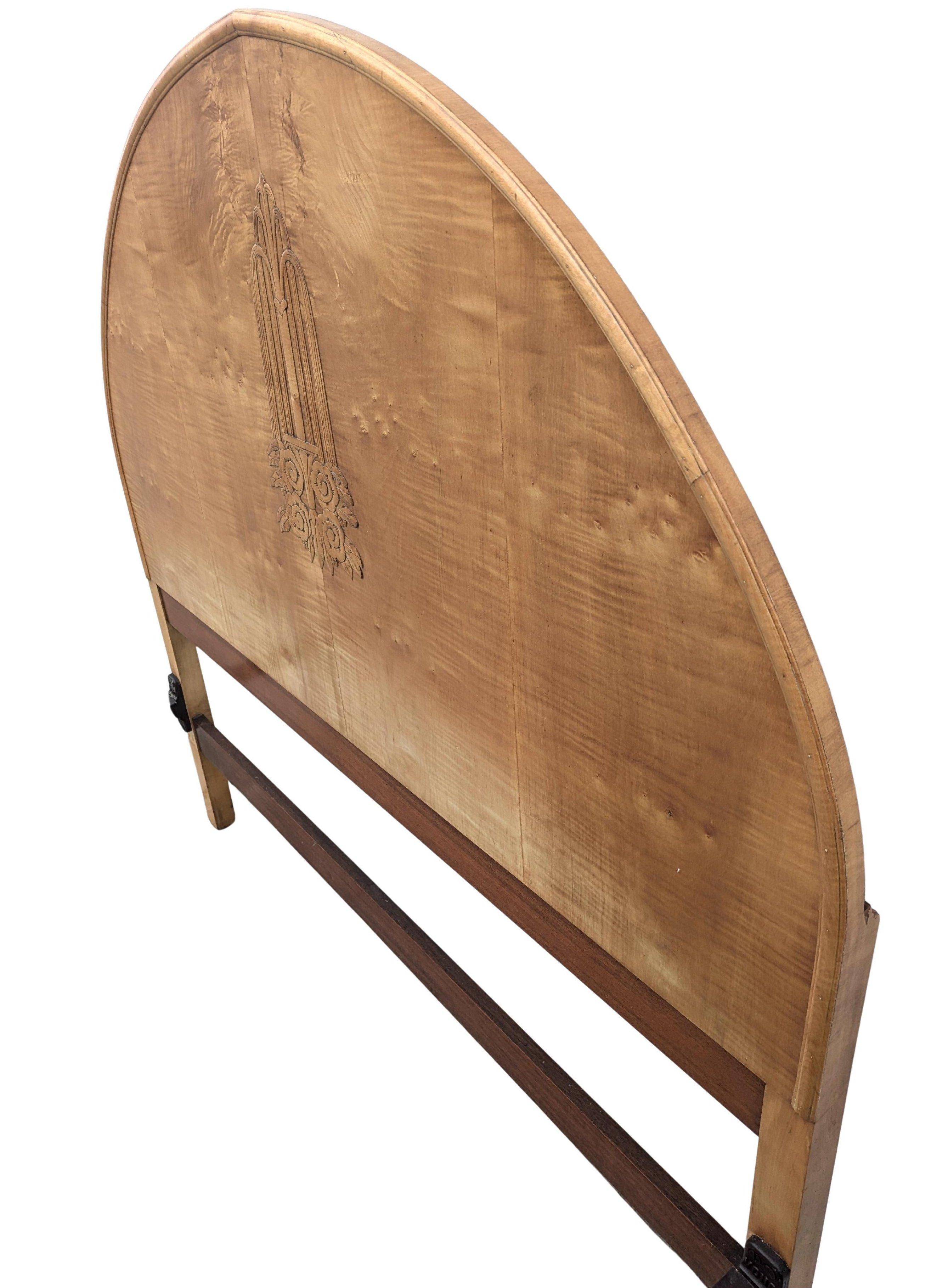 Spectacular Art Deco Satinwood Double Bed, Circa 1935 For Sale 3