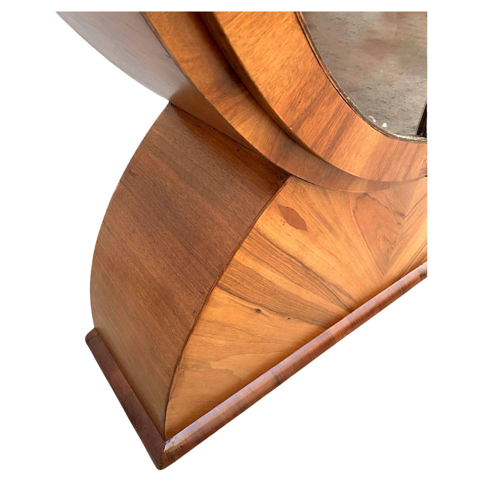 XX secolo Spettacolare vetrinetta in noce Art Déco, inglese, 1930 ca. in vendita