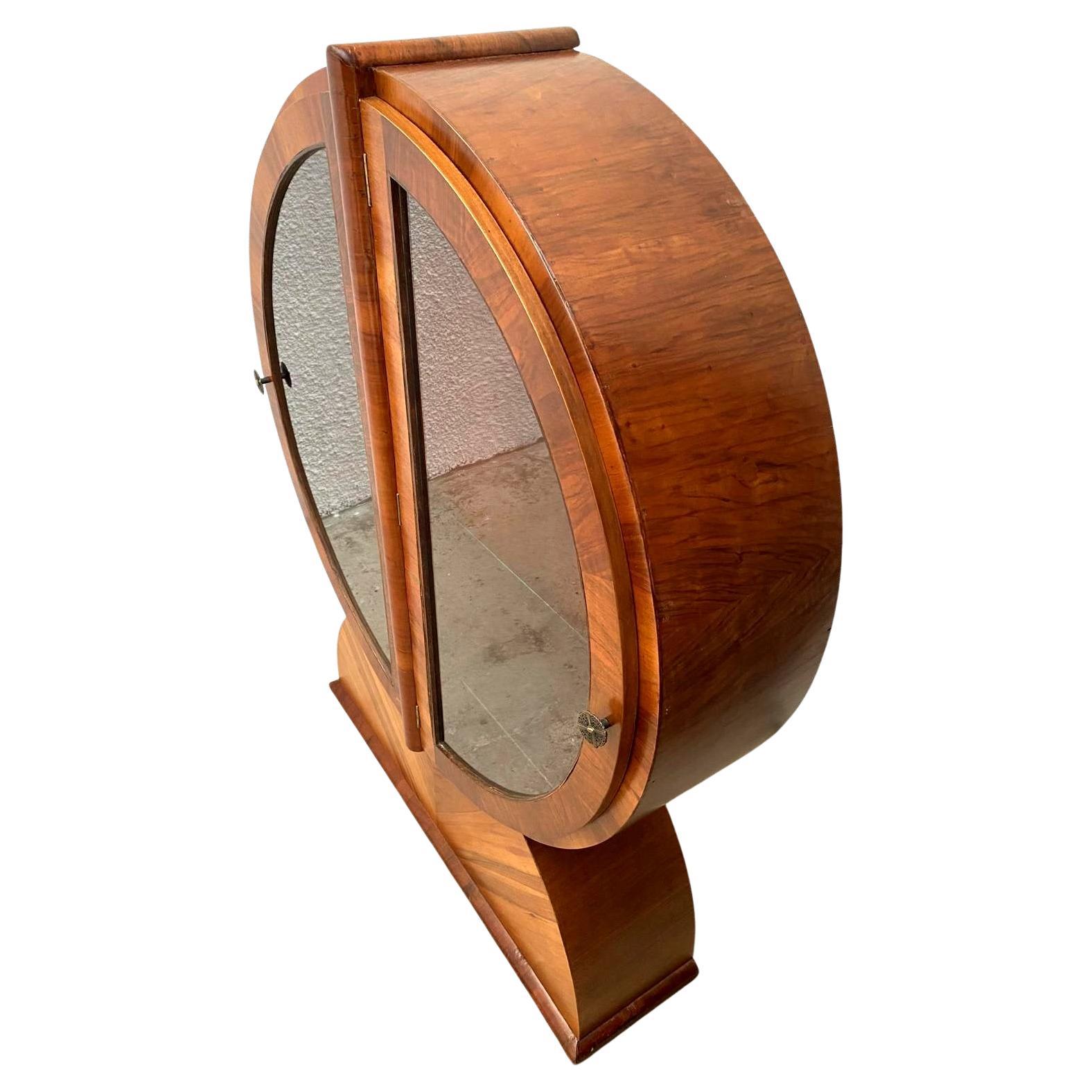 Spettacolare vetrinetta in noce Art Déco, inglese, 1930 ca. in vendita 3