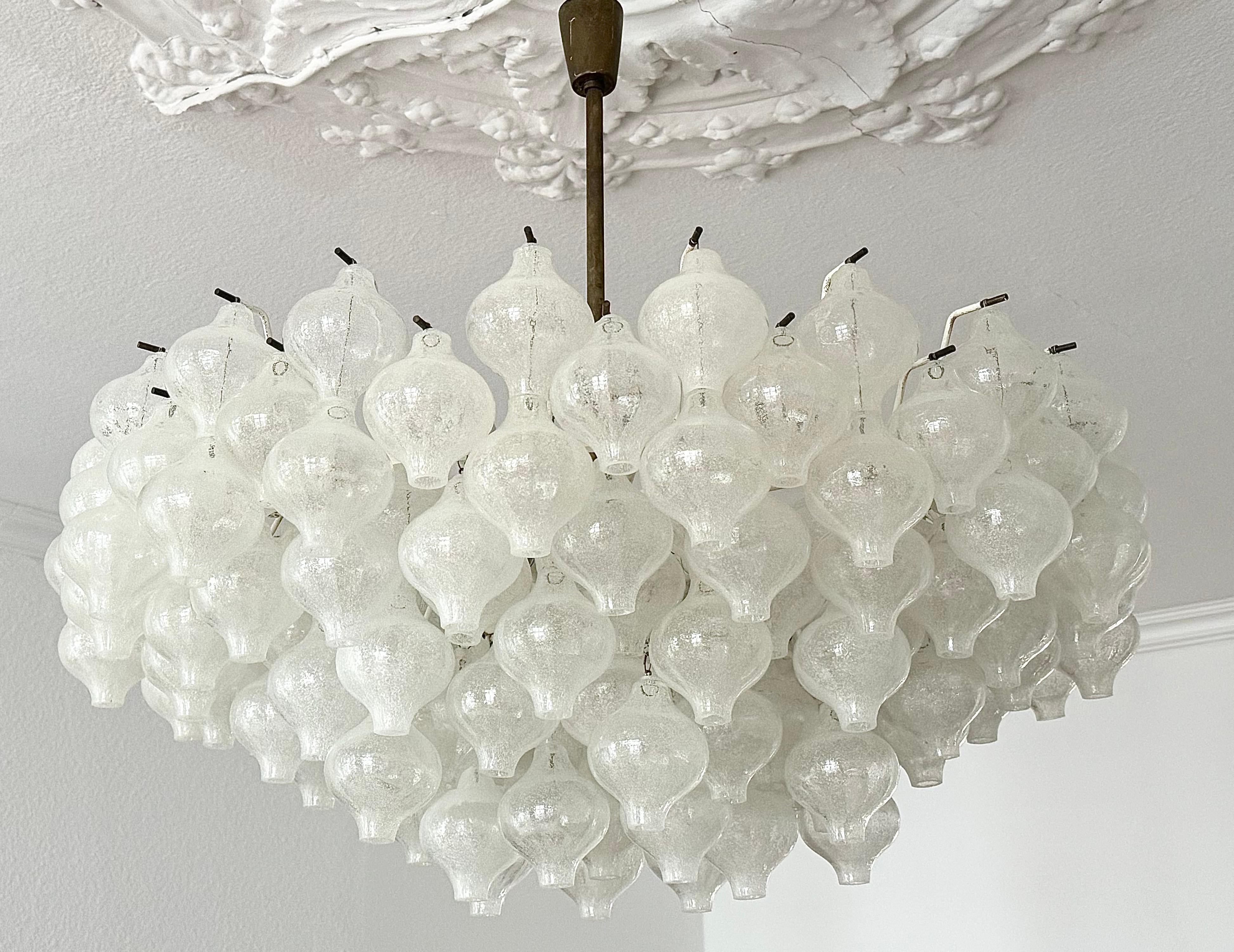 Spettacolare lampadario austriaco in vetro di Murano 