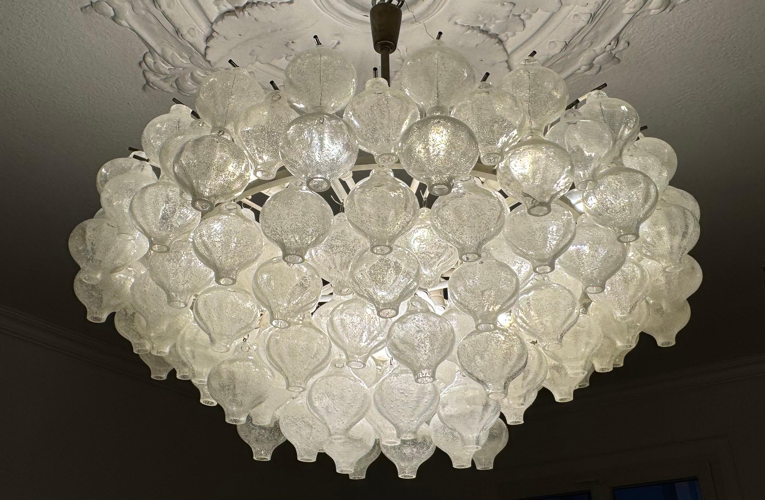 Spettacolare lampadario austriaco in vetro di Murano 