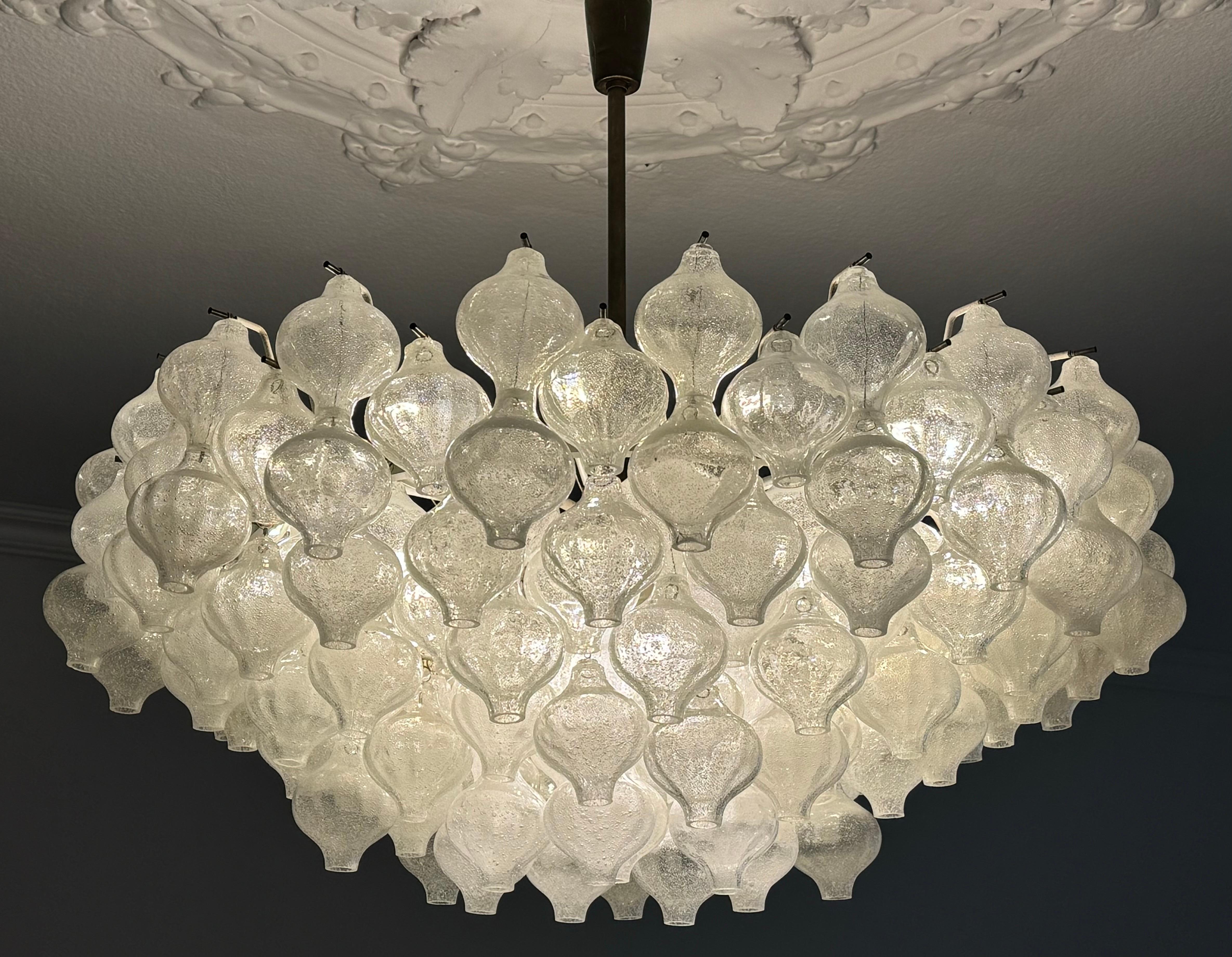 Spettacolare lampadario austriaco in vetro di Murano 
