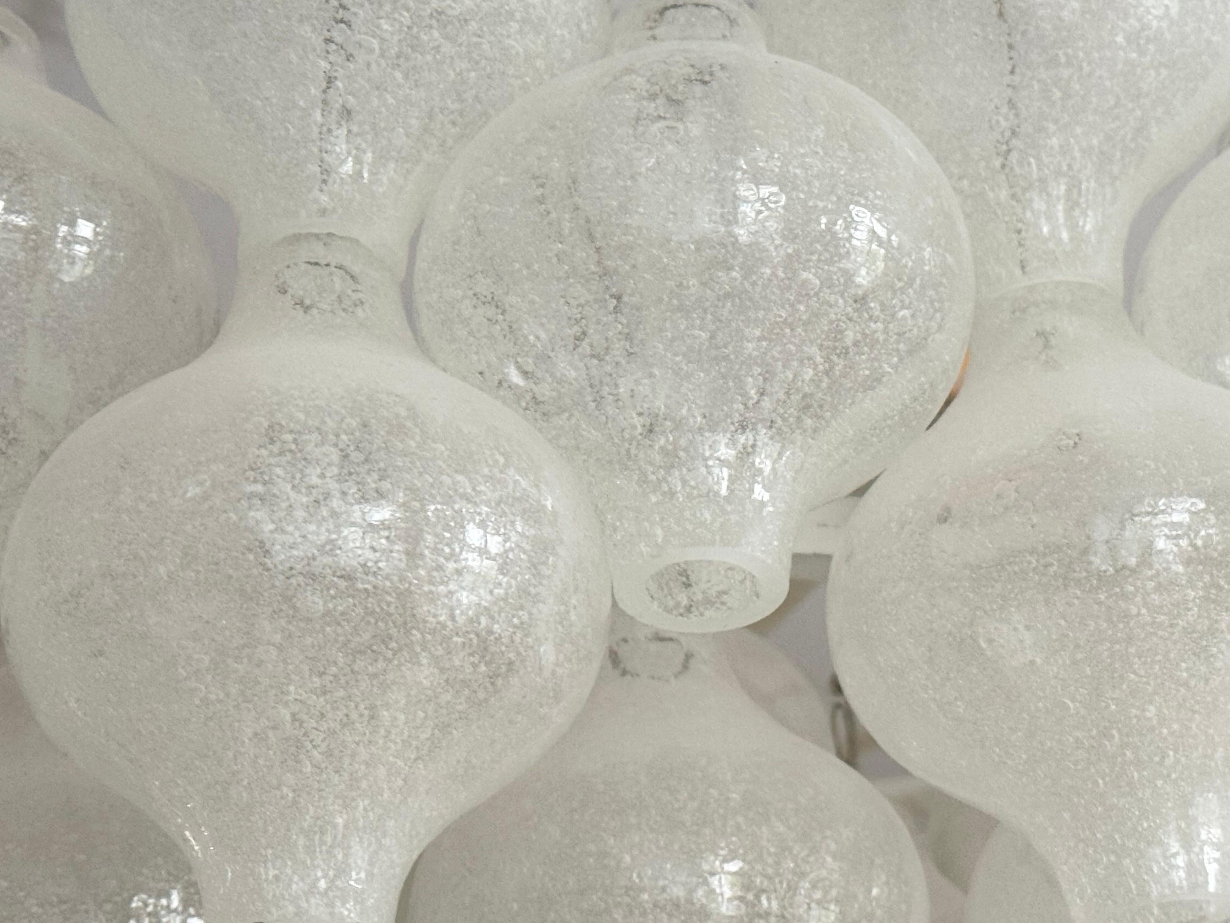 Laccato Spettacolare lampadario austriaco in vetro di Murano 