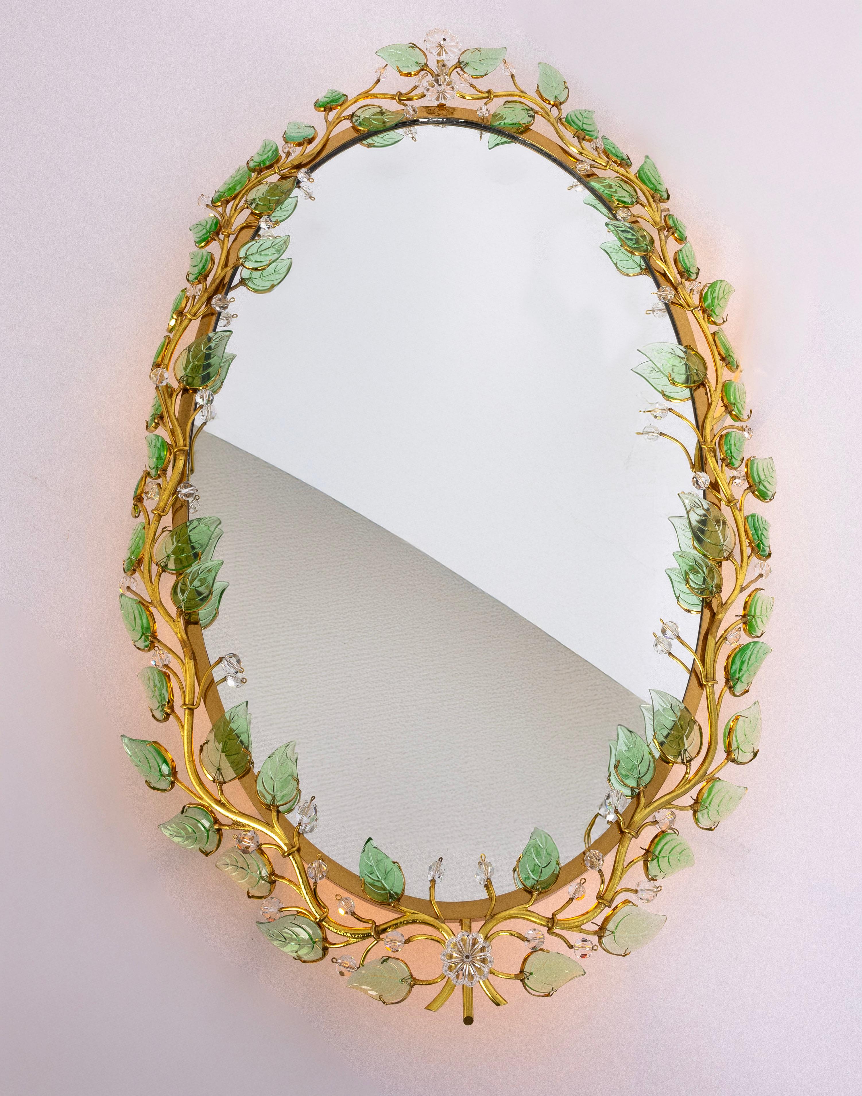 Laiton Spectaculaire miroir rétroéclairé en laiton et verre cristal de Palwa, Allemagne en vente