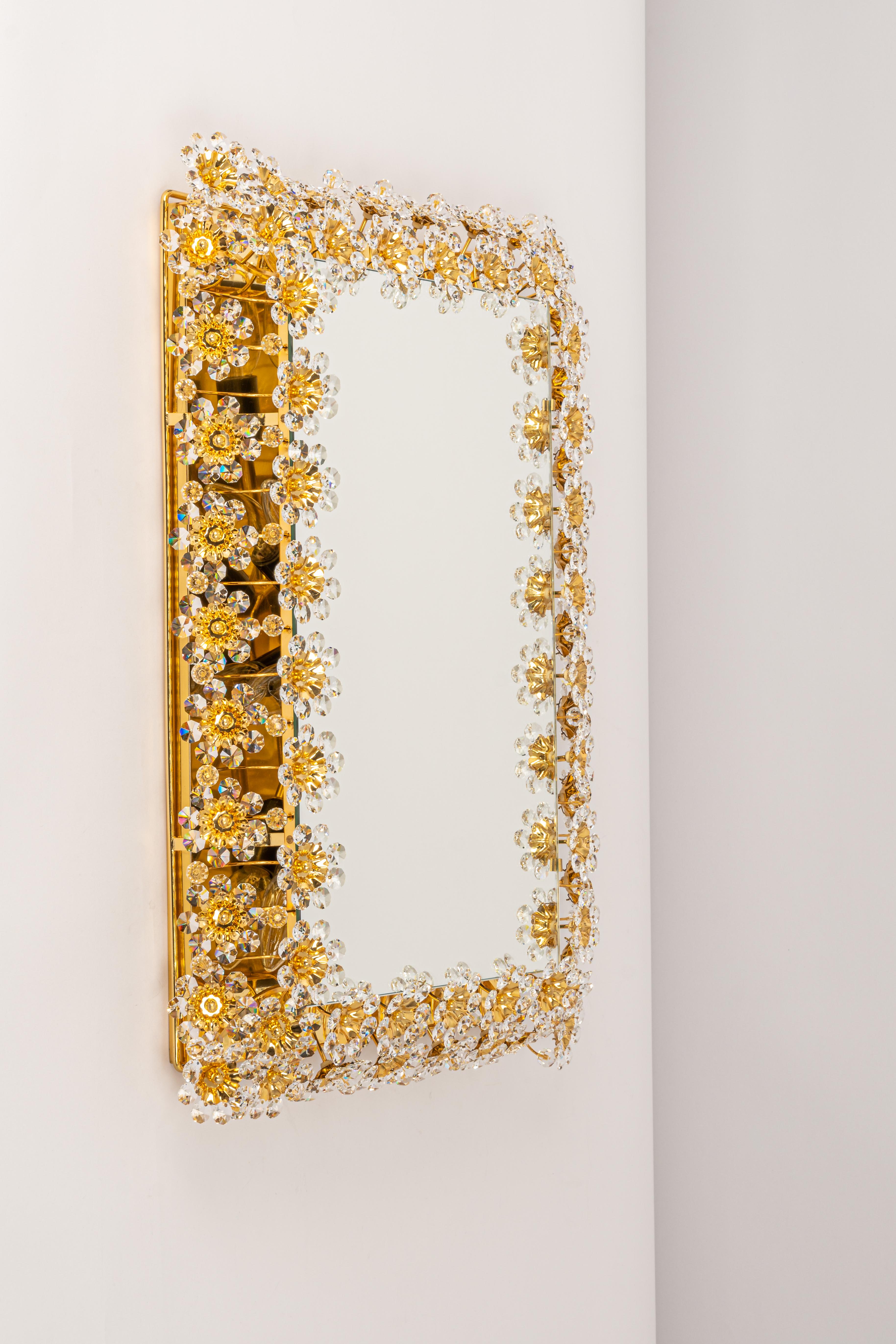 Spectacular Backlit Mirror Gilded Brass and Crystal Glass by Palwa, Germany In Good Condition For Sale In Aachen, NRW