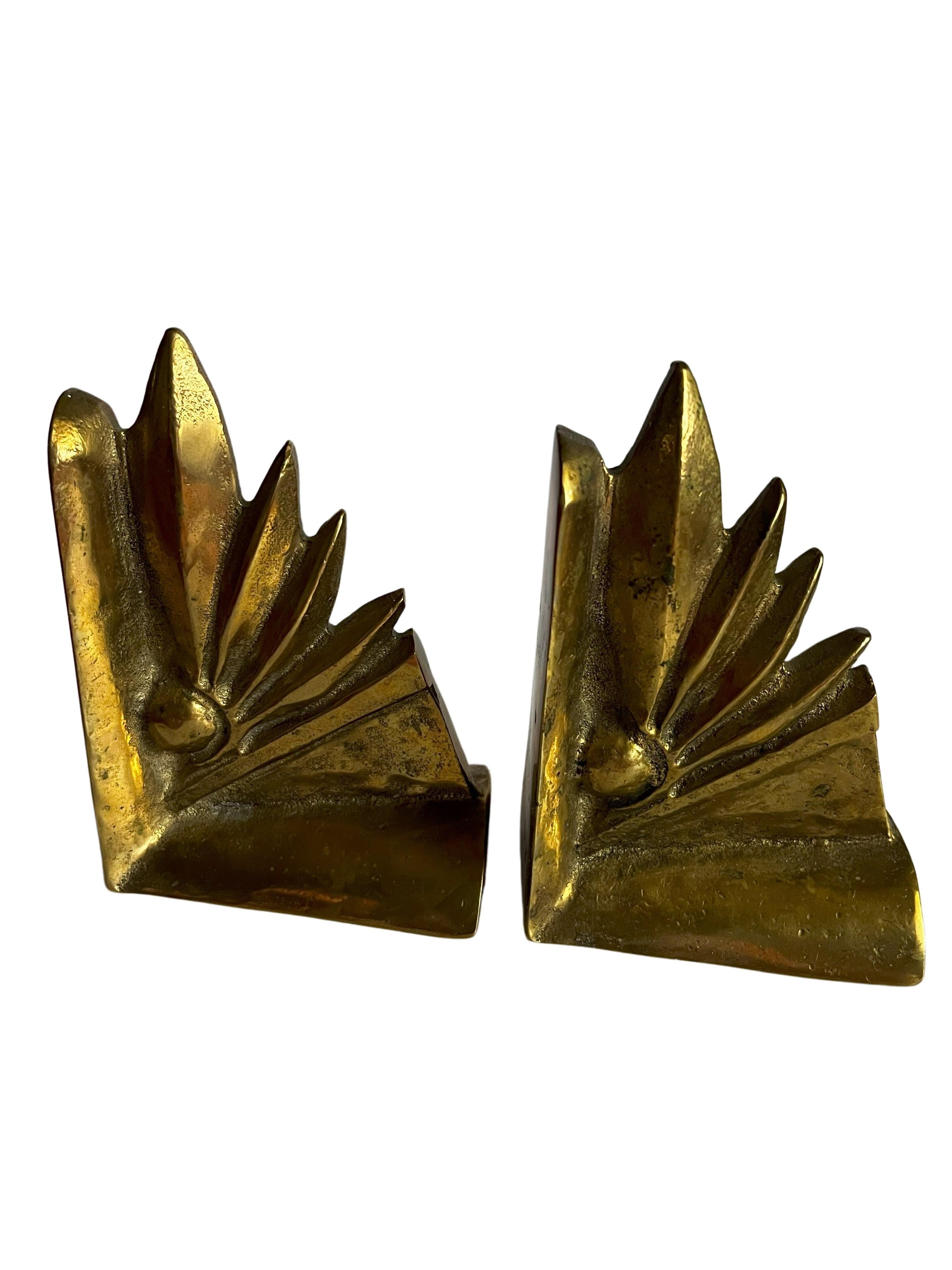 Spectacular bookends, floral laurel leaves, solid brass, Art Deco 1930s, Austria In Good Condition For Sale In Wien, AT